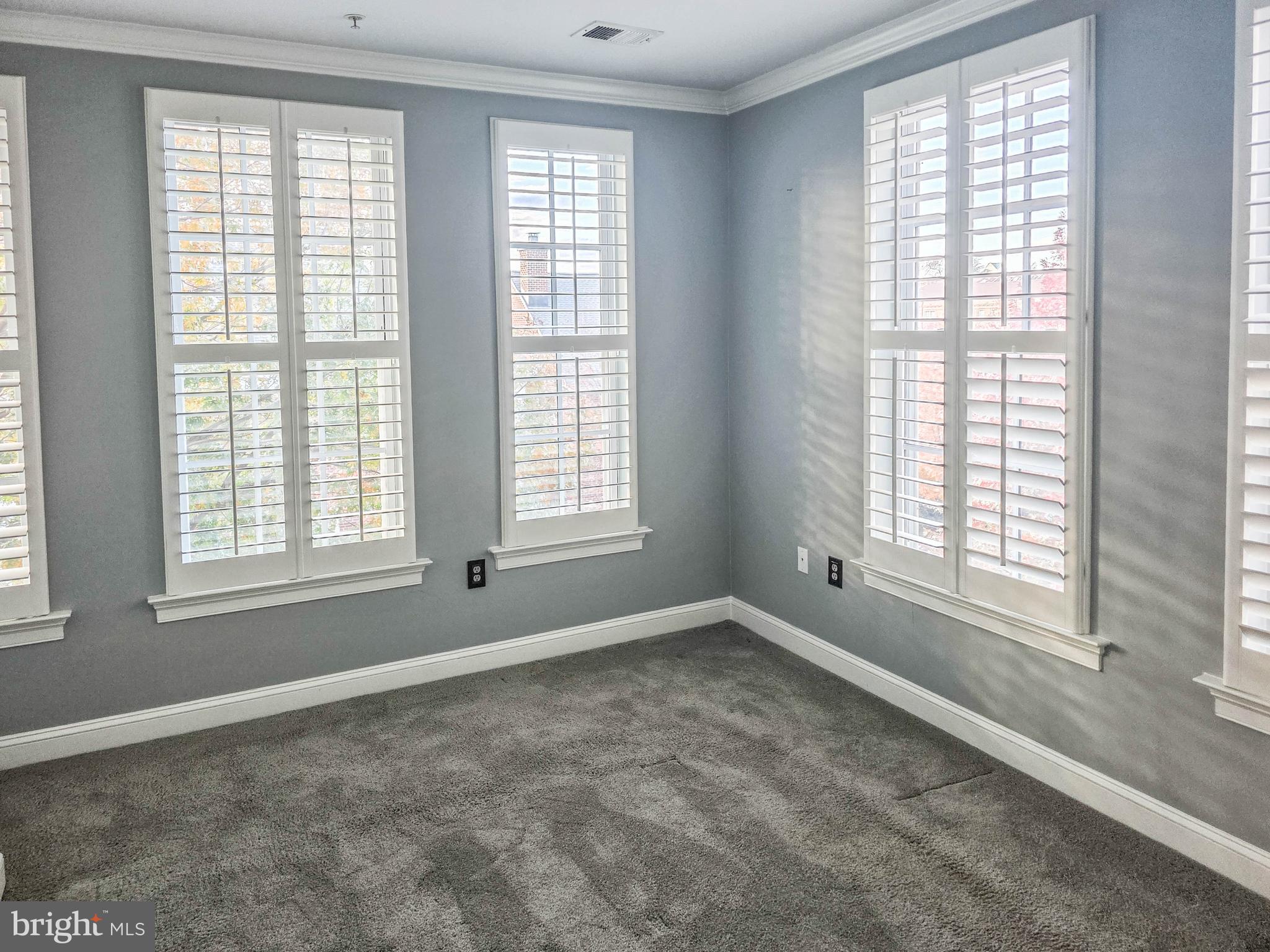 ABINGDON ROW - Residential Lease