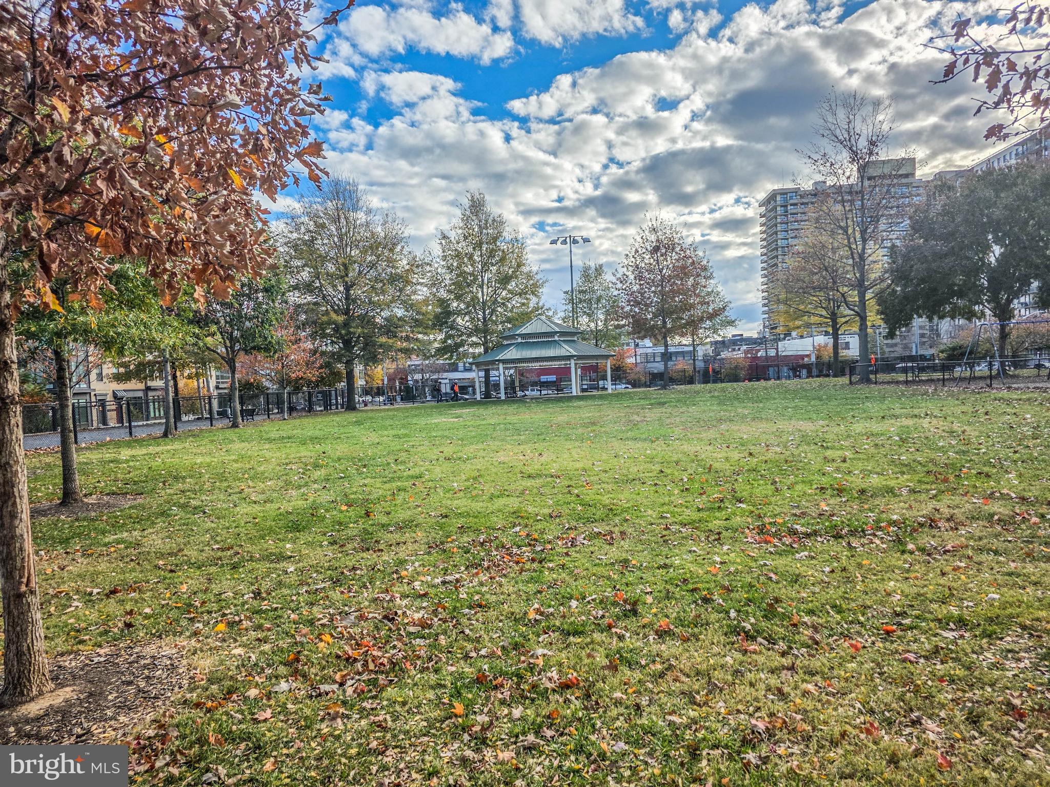 ABINGDON ROW - Residential Lease