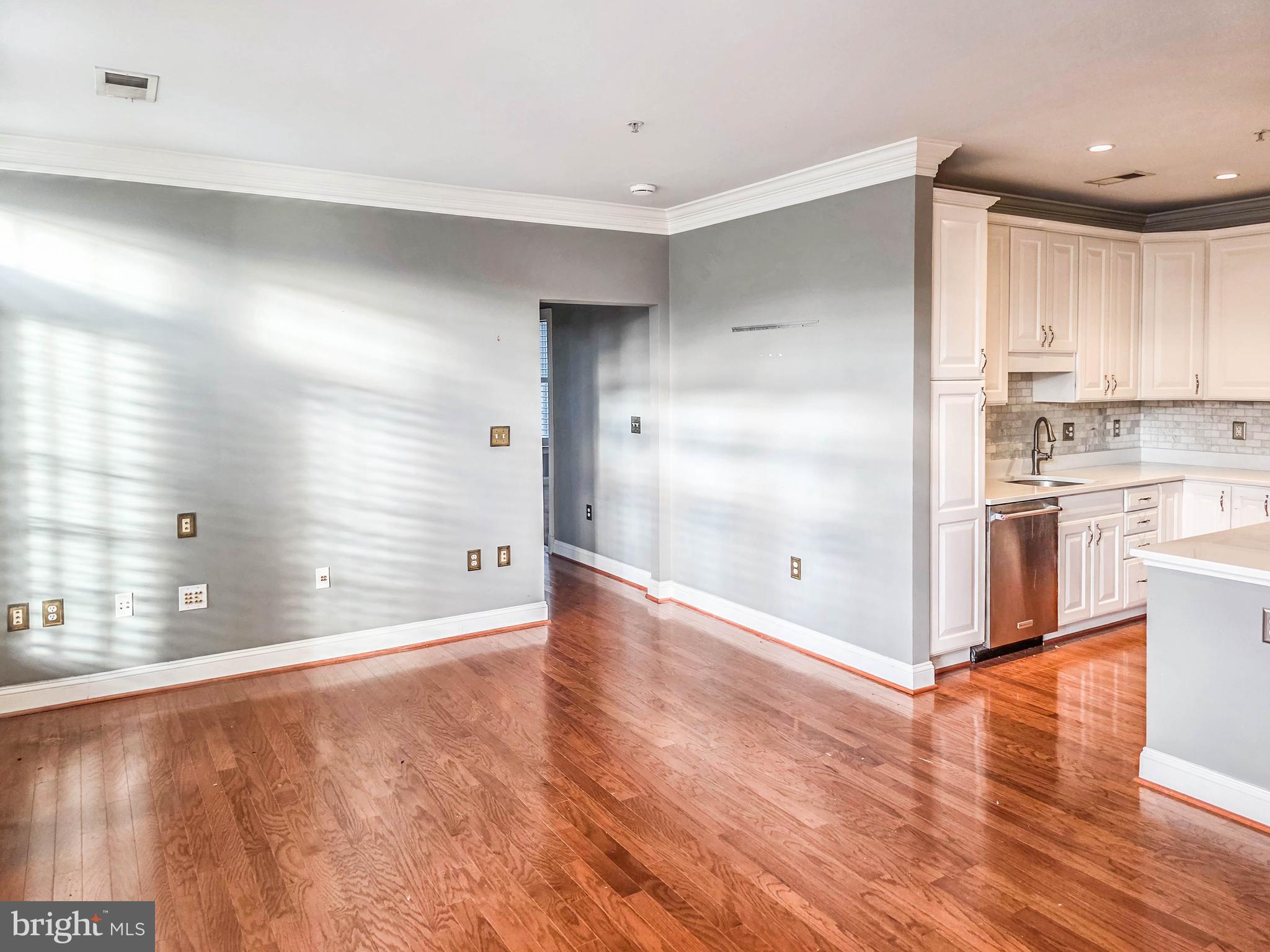 ABINGDON ROW - Residential Lease