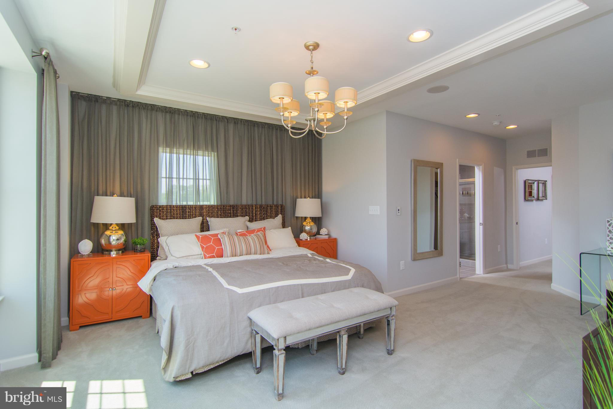 OAKDALE VILLAGE - Residential