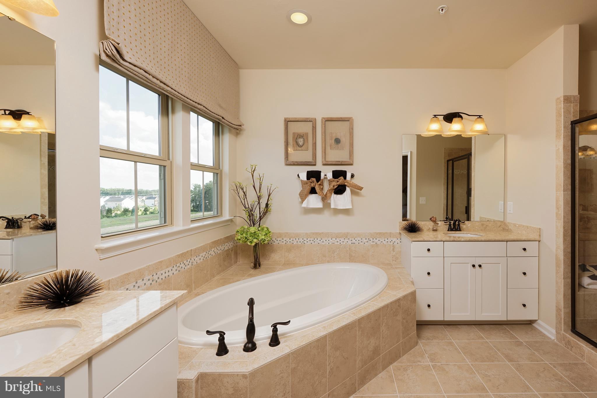 OAKDALE VILLAGE - Residential