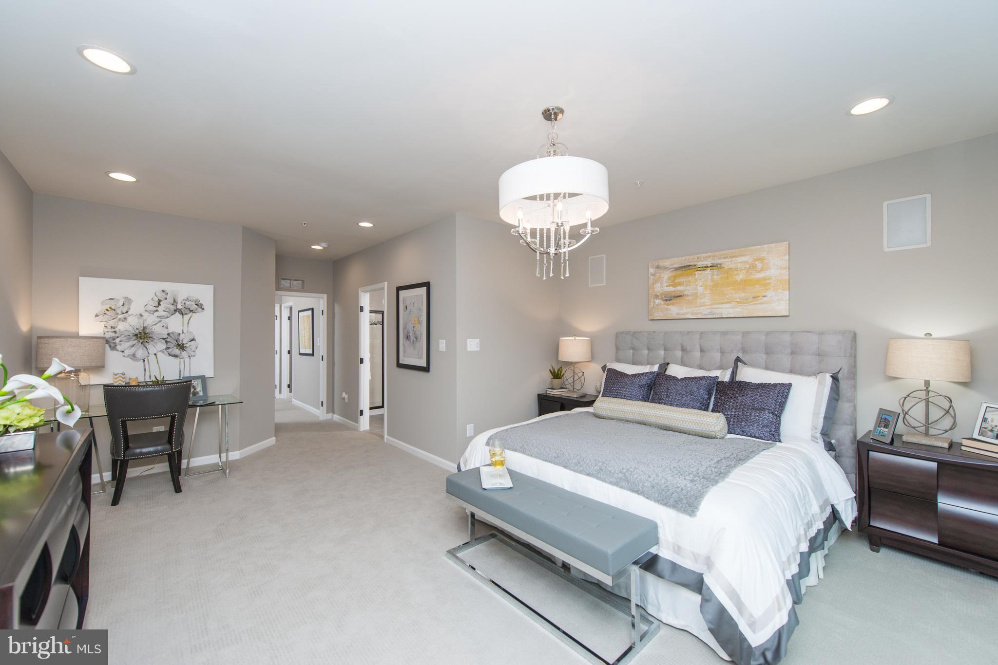 OAKDALE VILLAGE - Residential