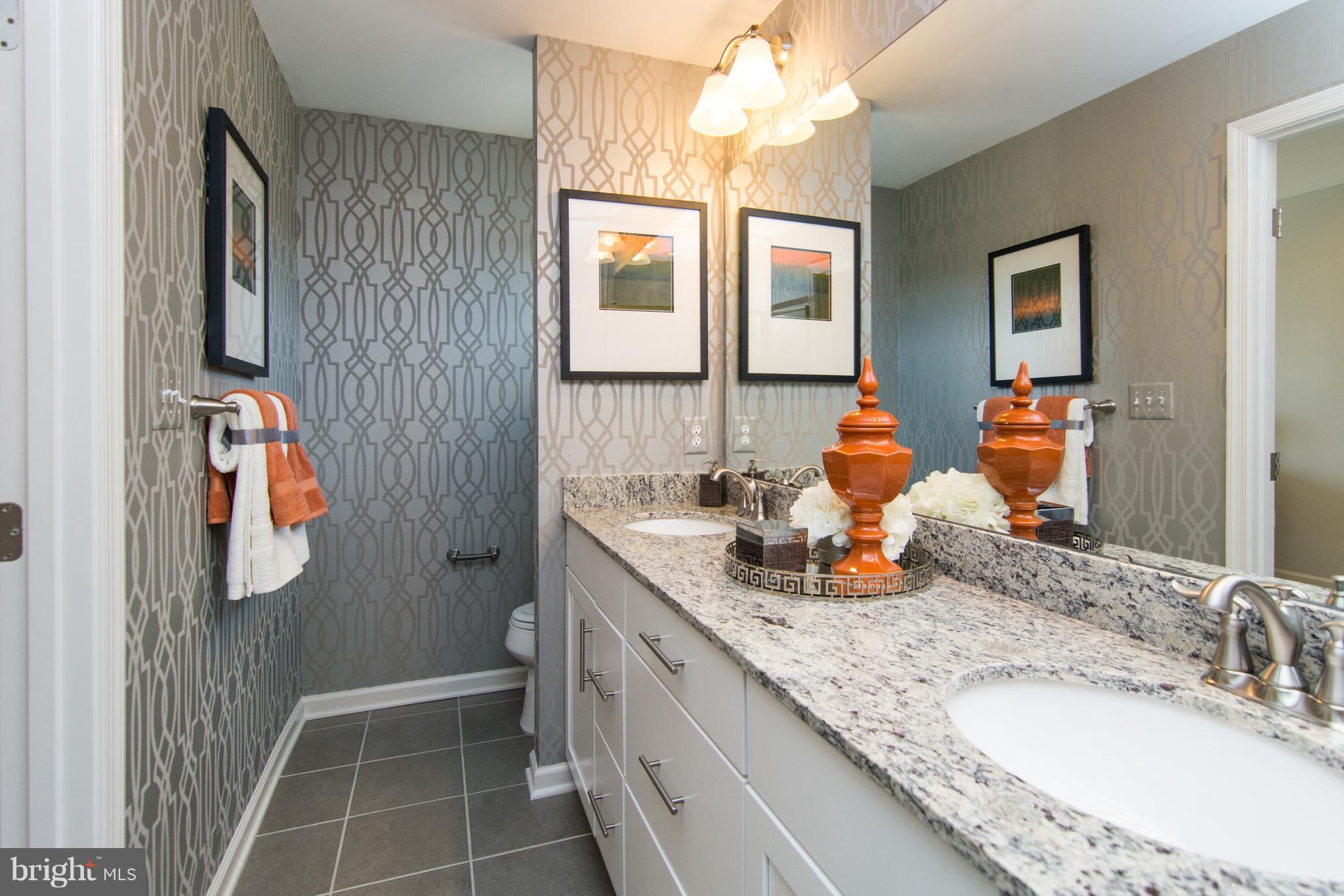 OAKDALE VILLAGE - Residential