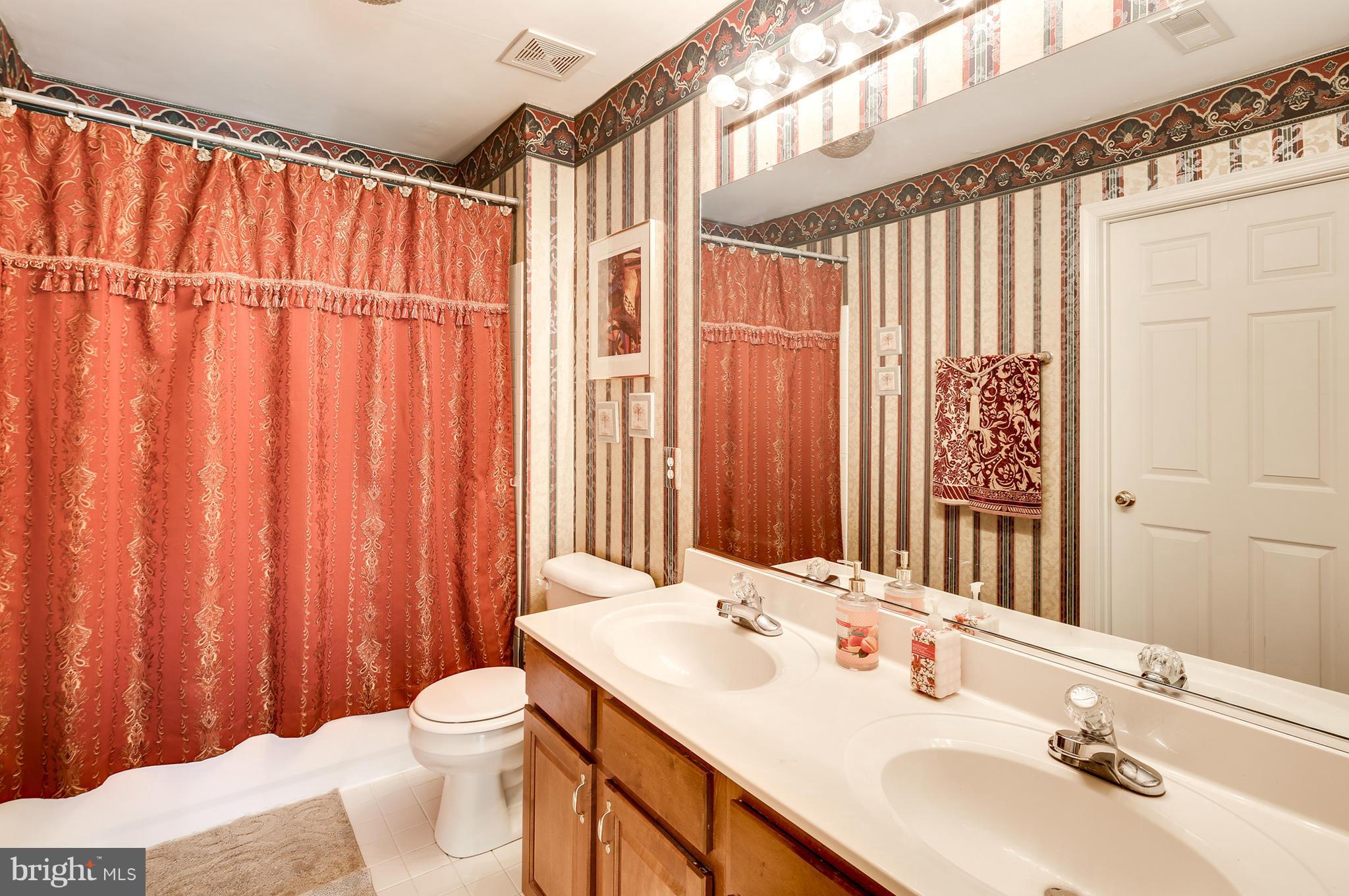 GOVERNORS RUN - Residential