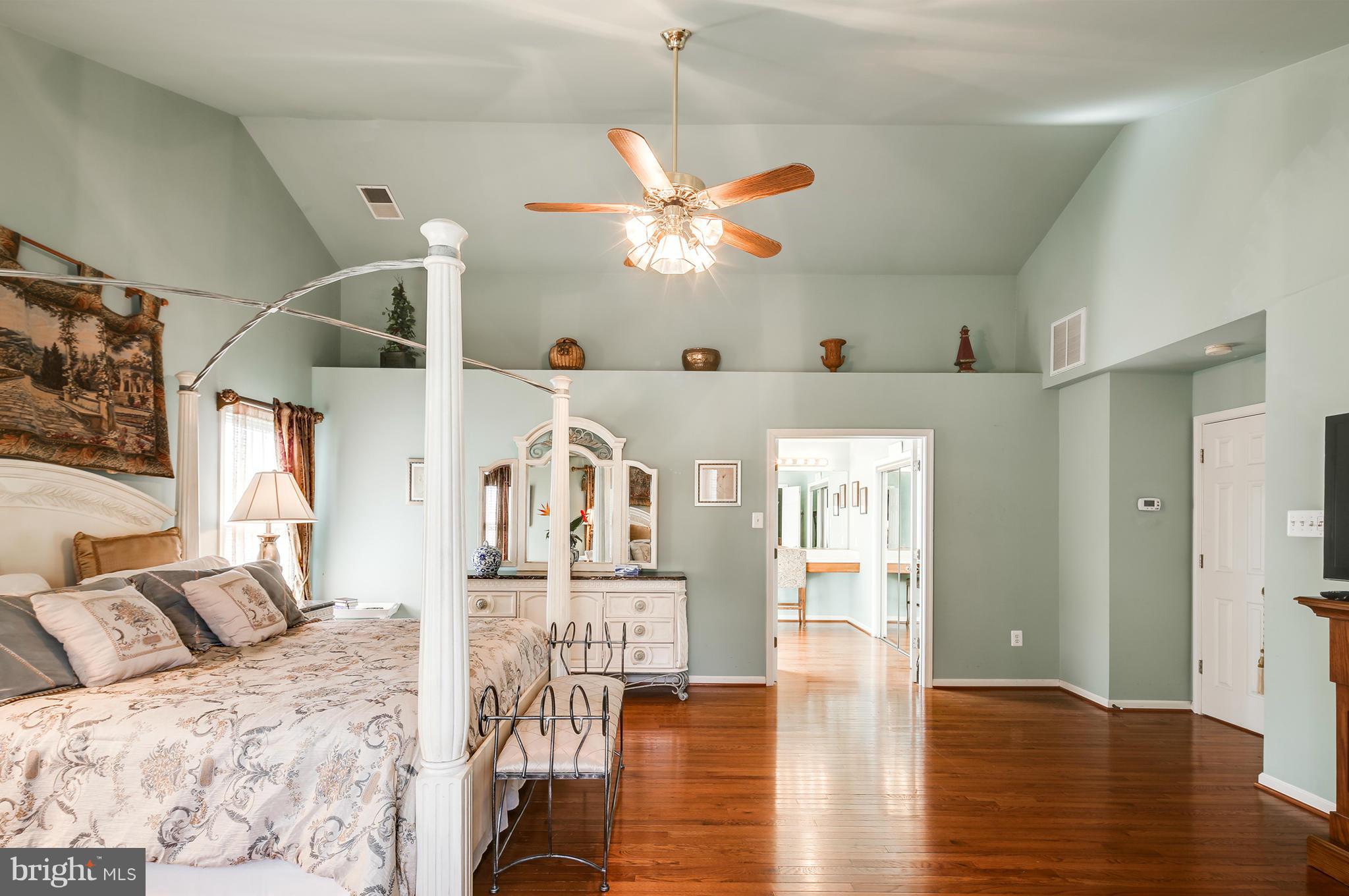 GOVERNORS RUN - Residential