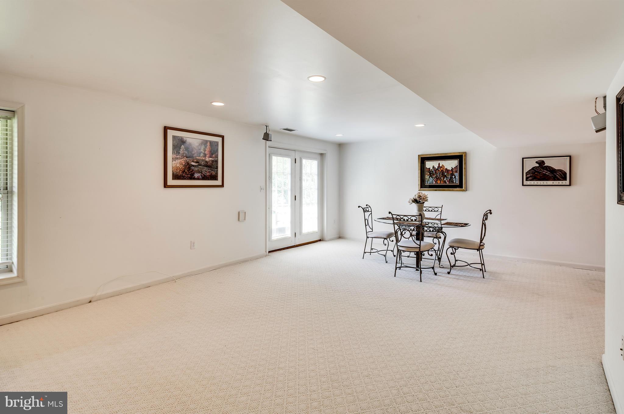 GOVERNORS RUN - Residential