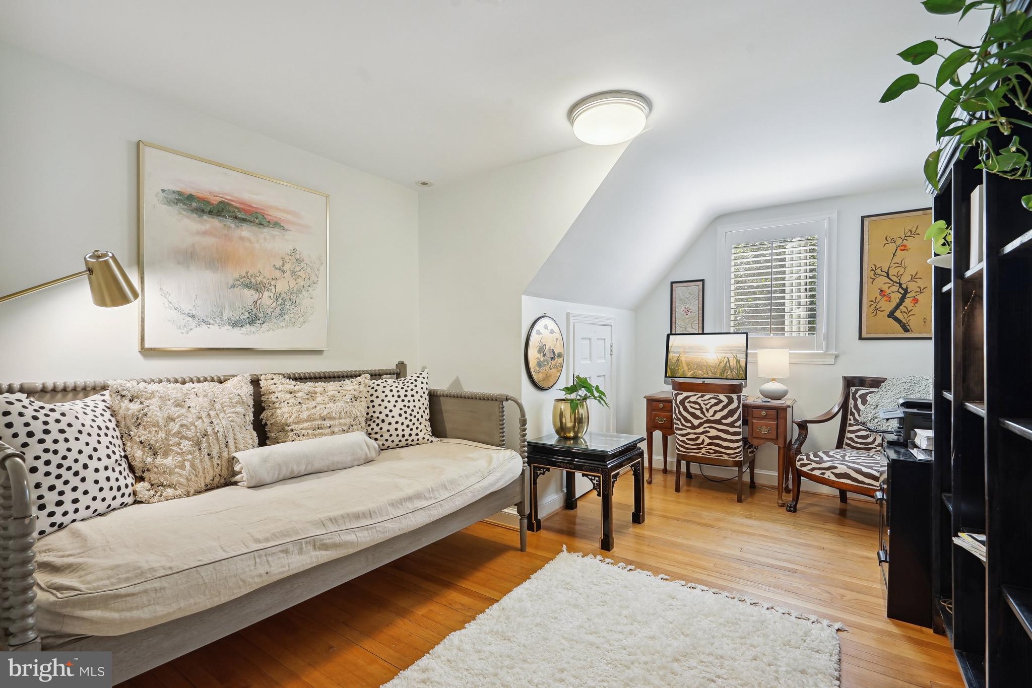 BELLEVUE FOREST - Residential Lease