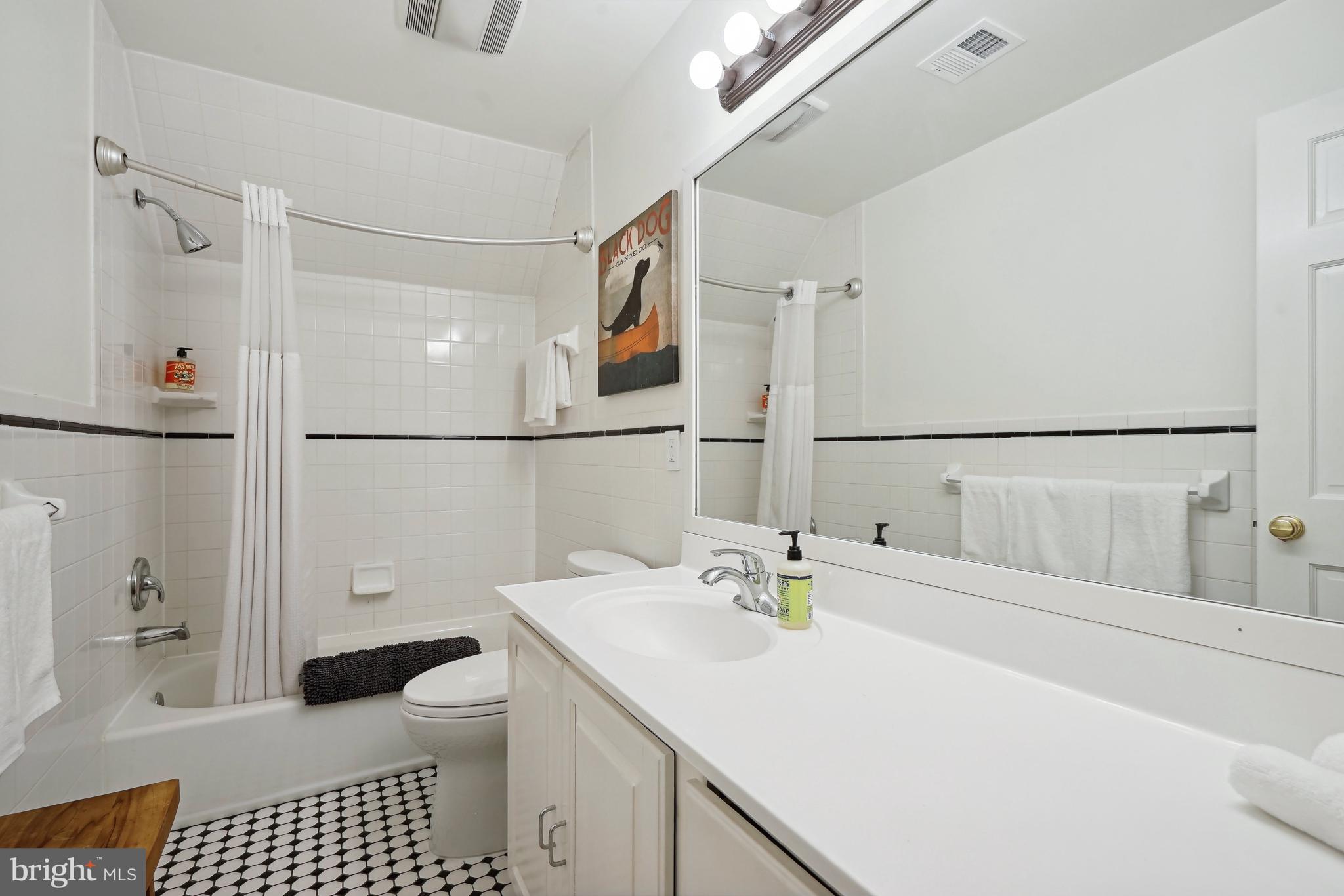 BELLEVUE FOREST - Residential Lease