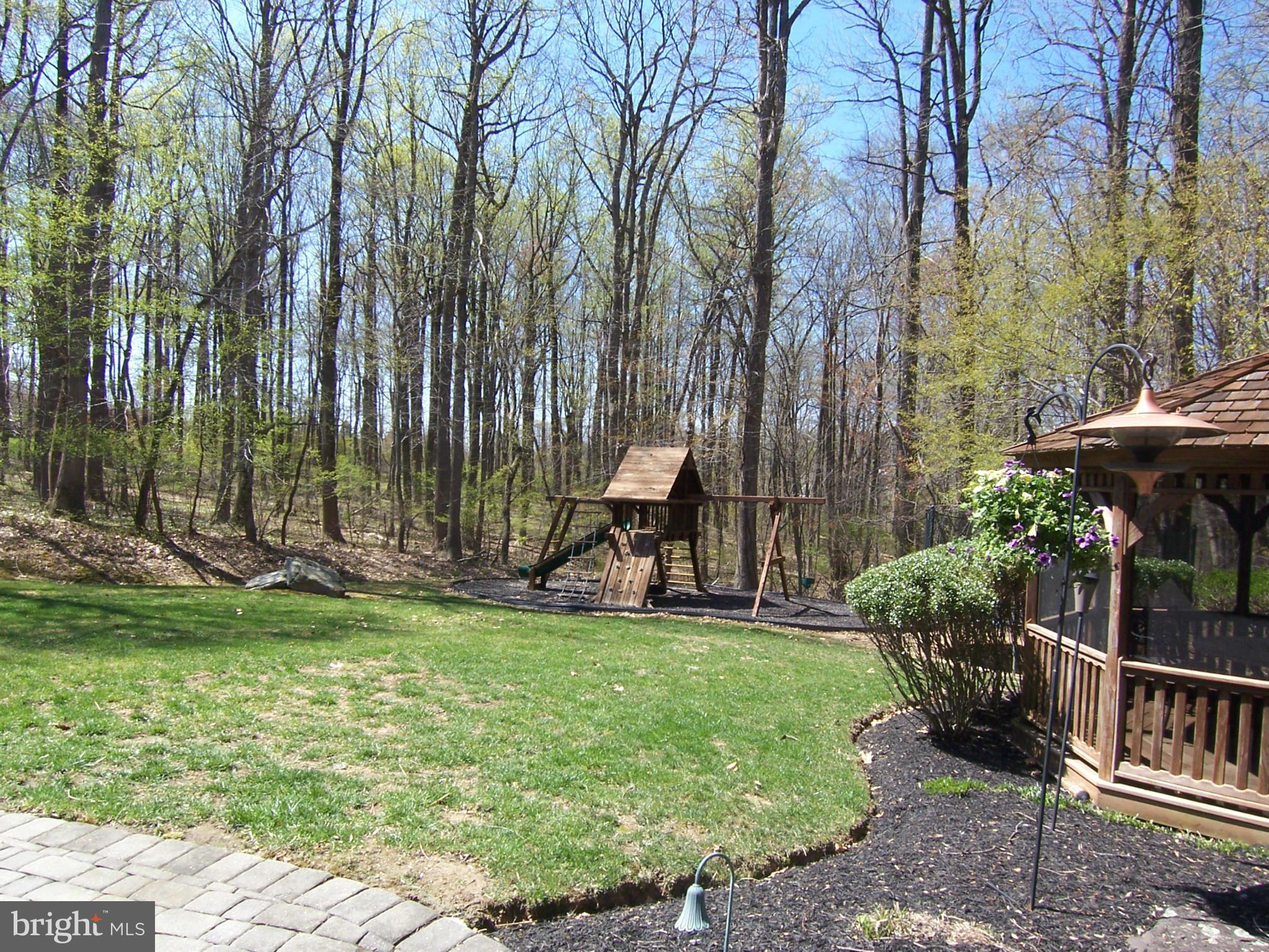 FALLS CREST - Residential