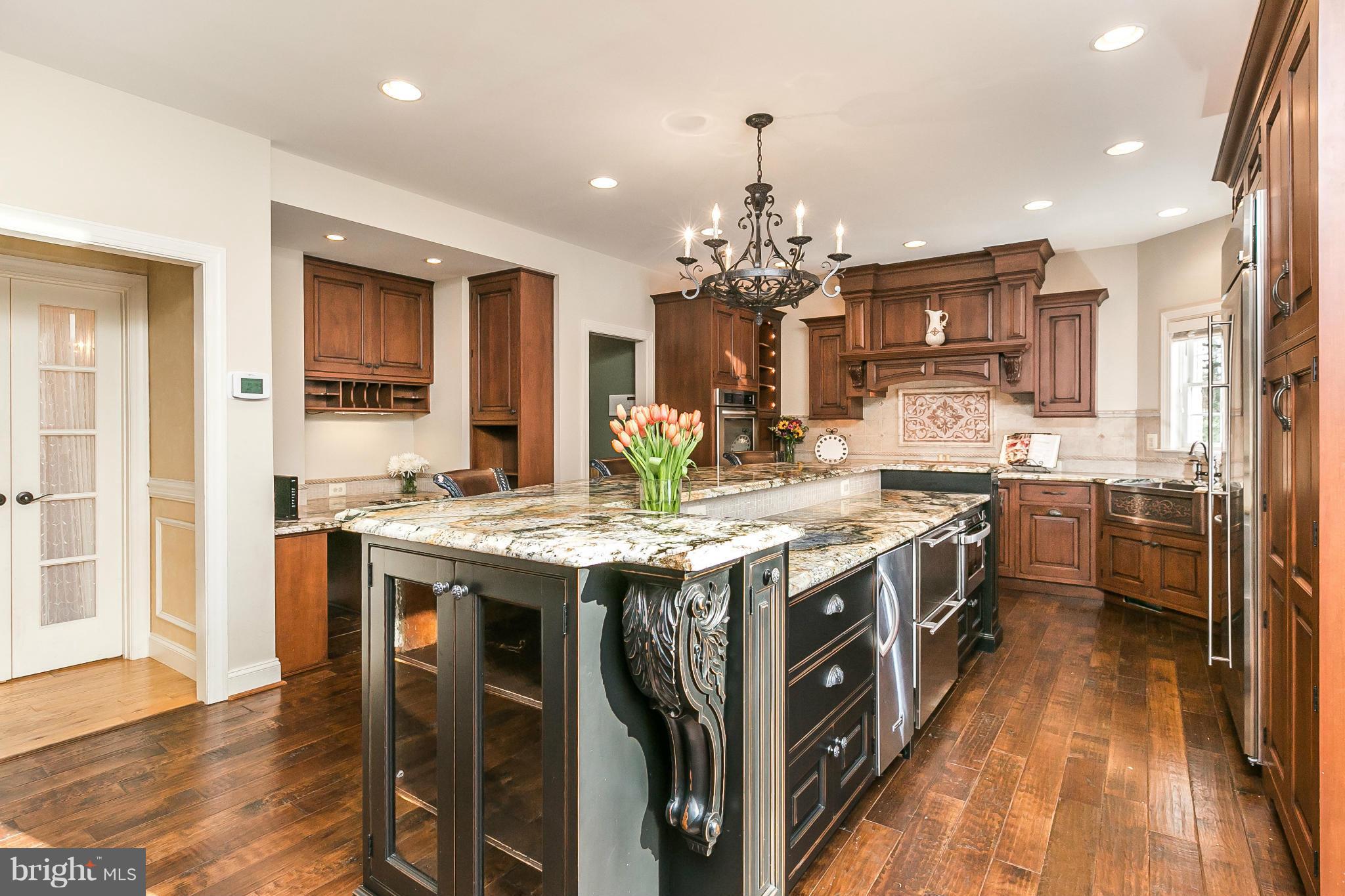 FALLS CREST - Residential