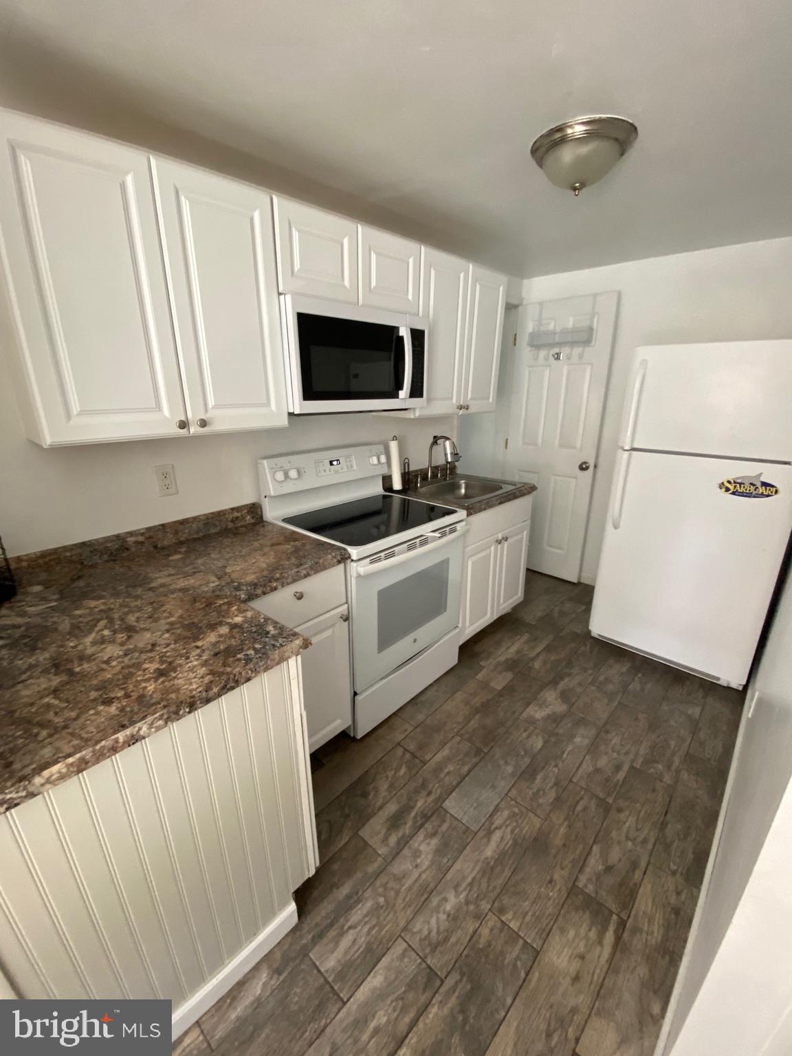 112 HOUSTON STREET B