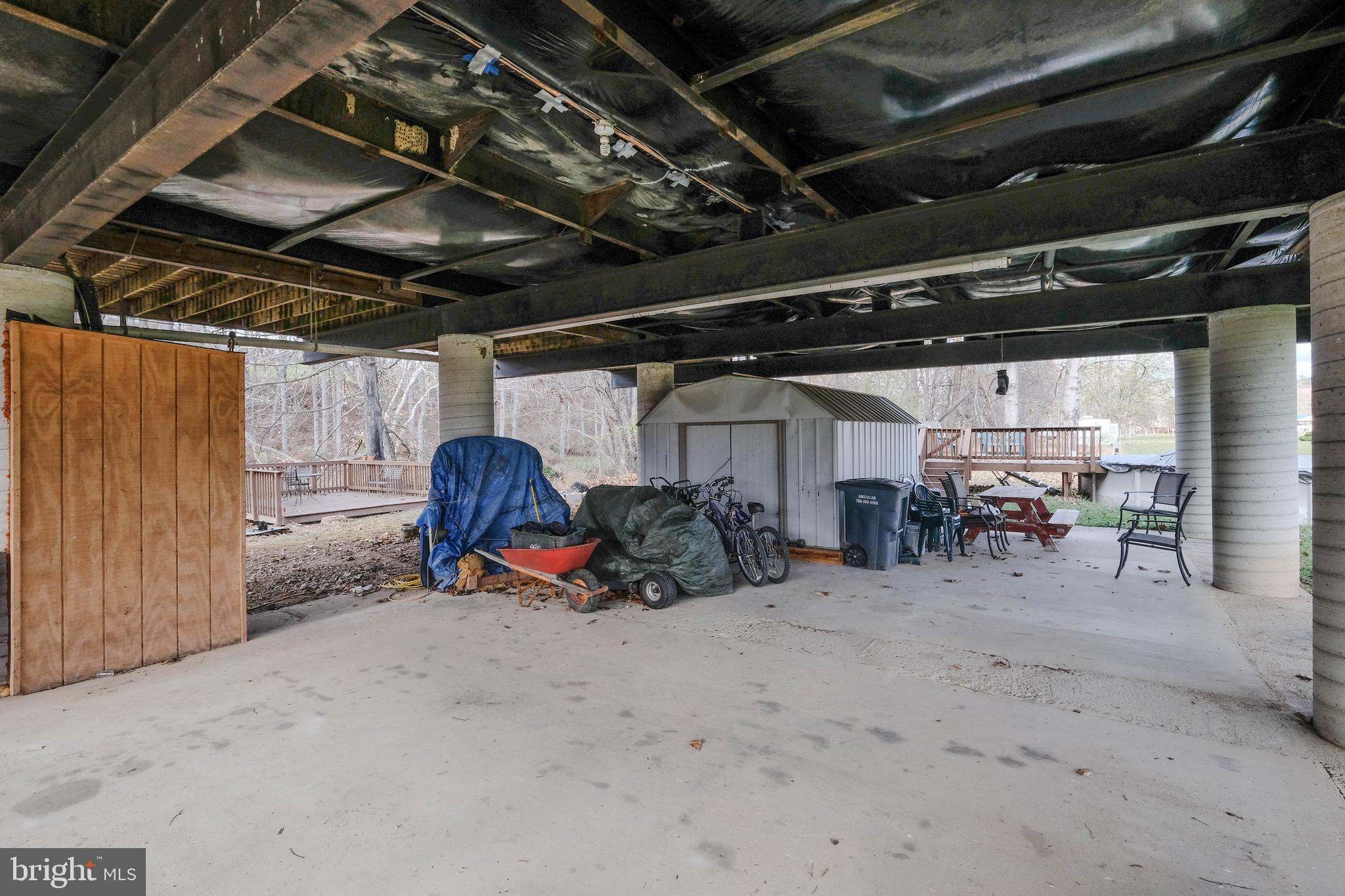 HAMPSHIRE COUNTY - Residential