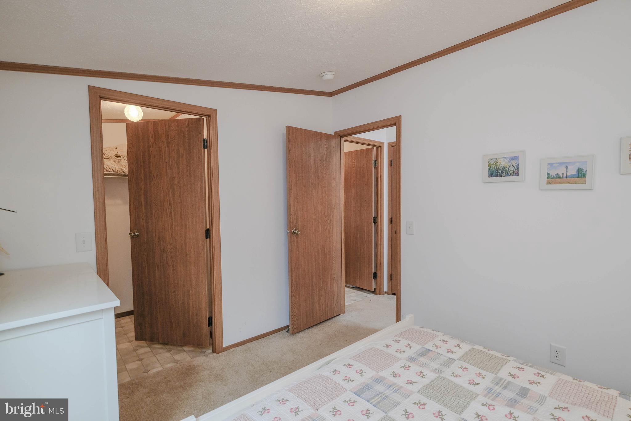 HAMPSHIRE COUNTY - Residential