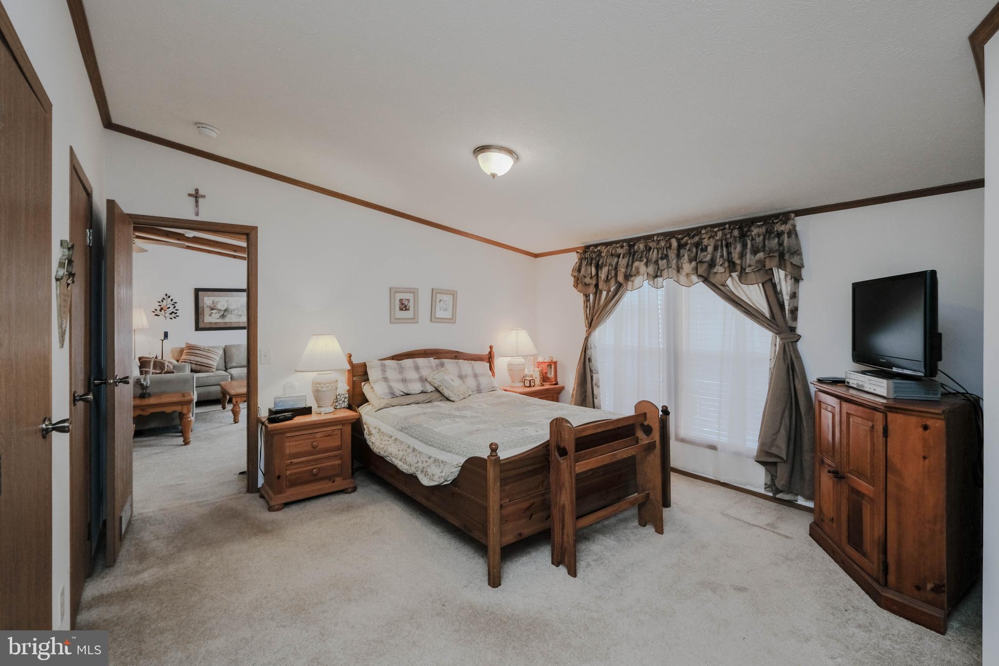 HAMPSHIRE COUNTY - Residential