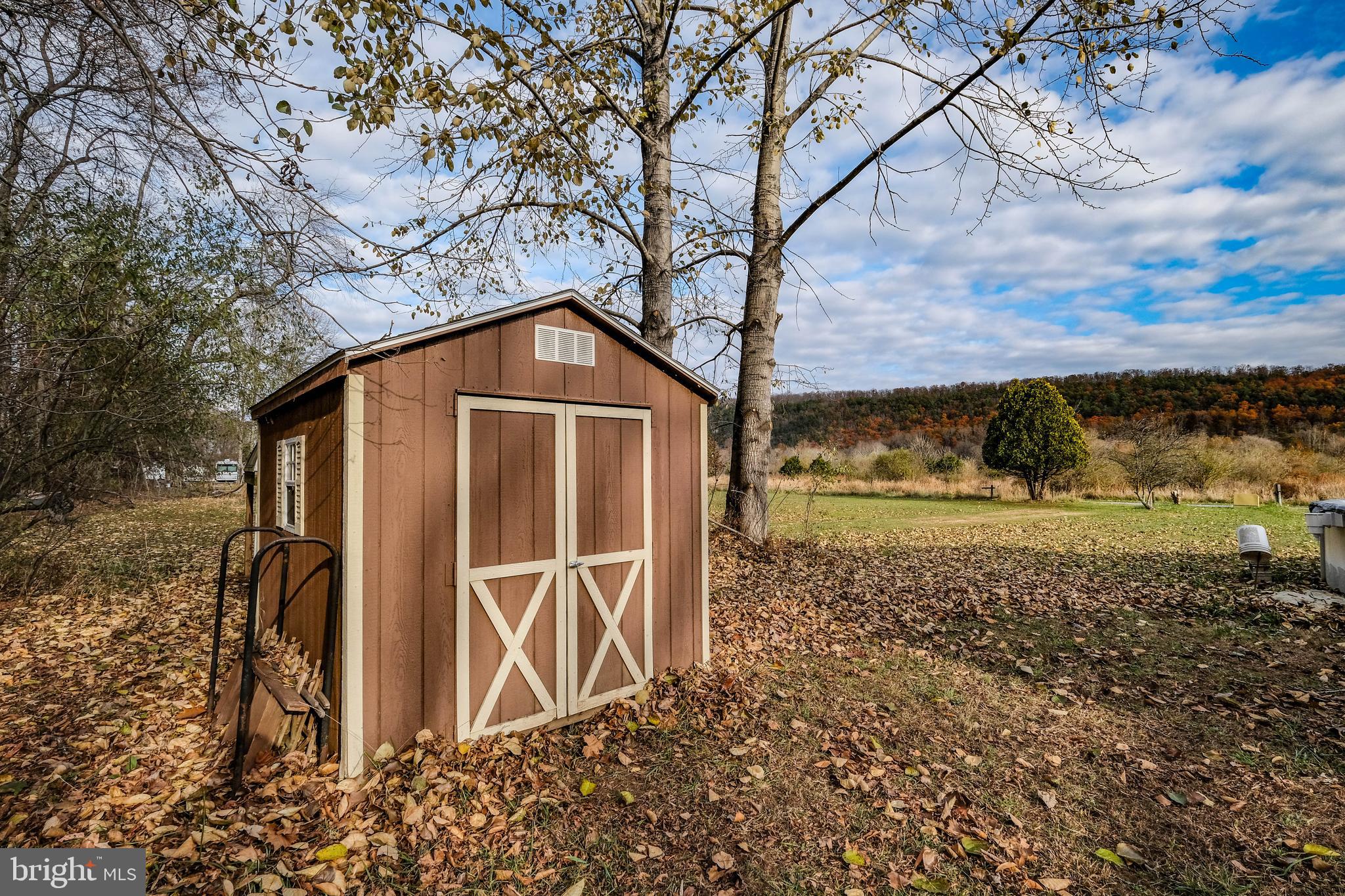 HAMPSHIRE COUNTY - Residential