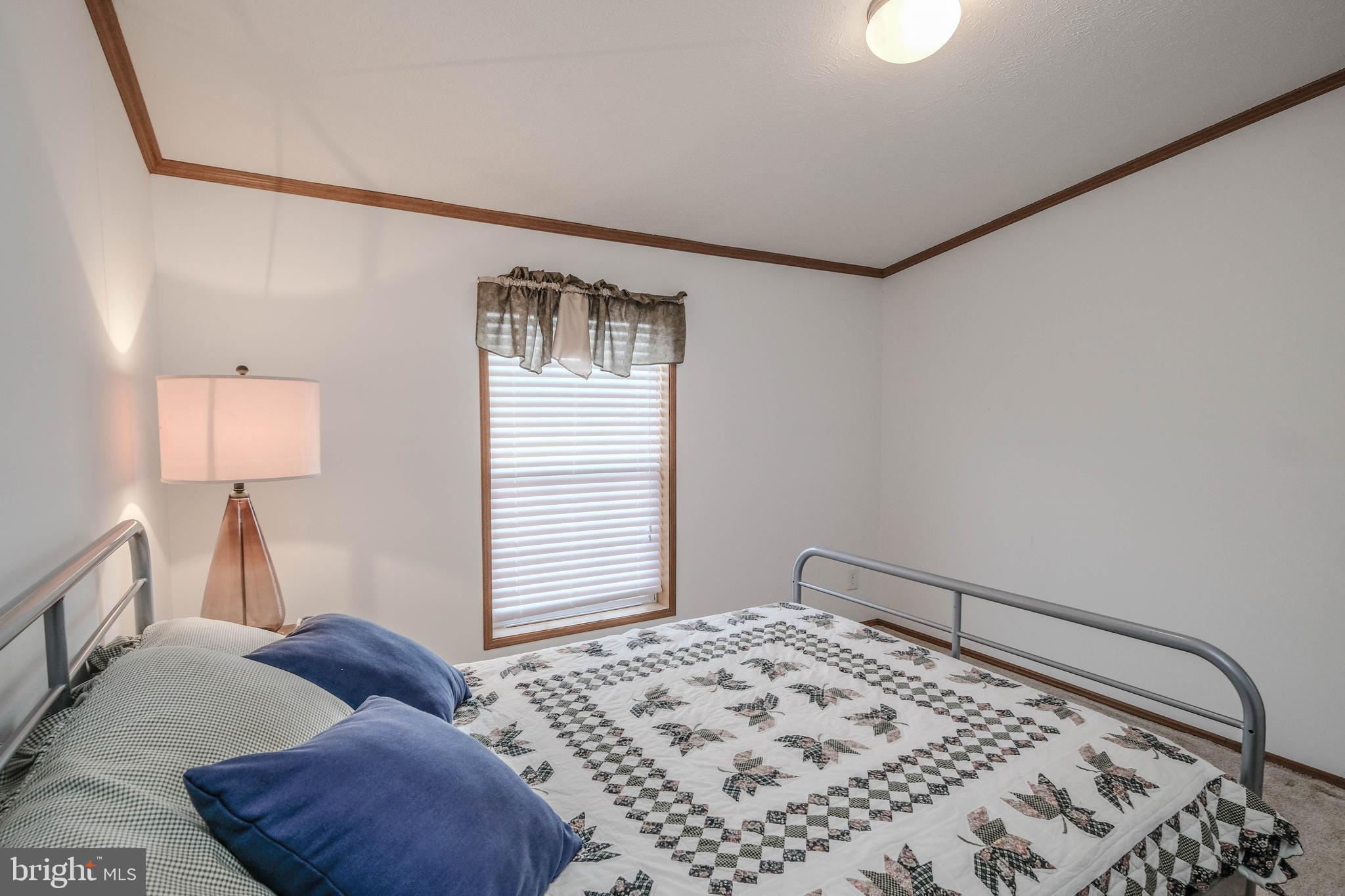 HAMPSHIRE COUNTY - Residential