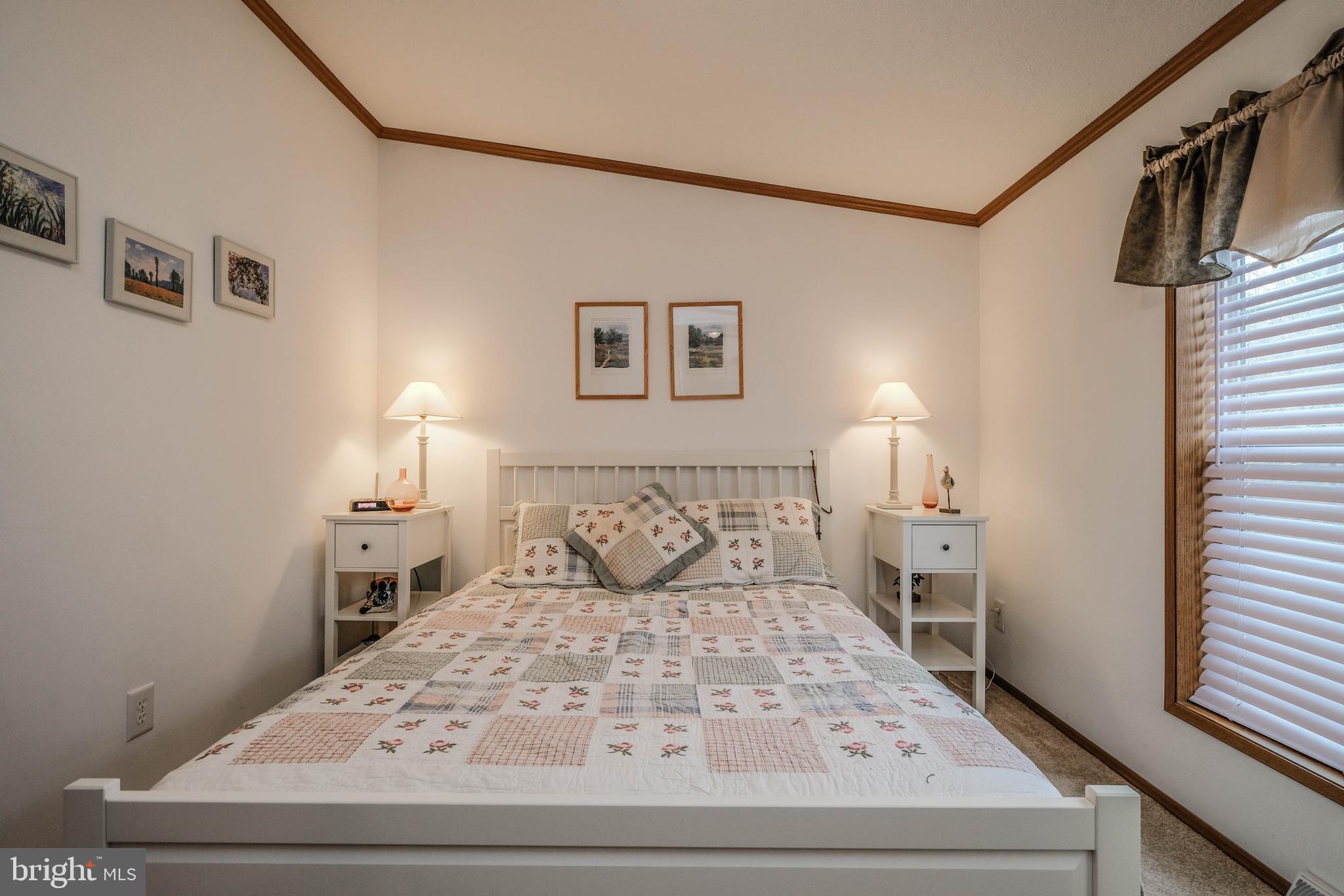 HAMPSHIRE COUNTY - Residential