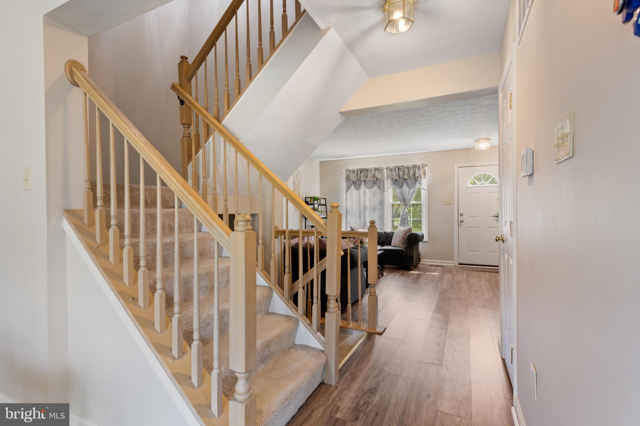 ROSLYN STATION - Residential