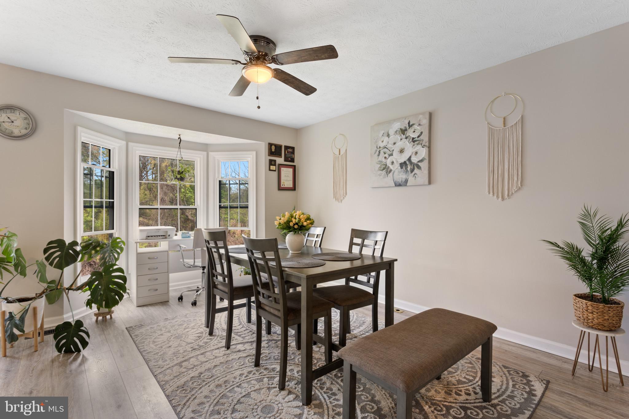 ROSLYN STATION - Residential