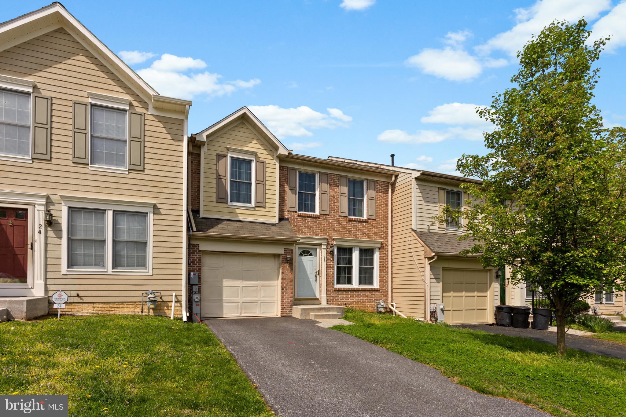 ROSLYN STATION - Residential