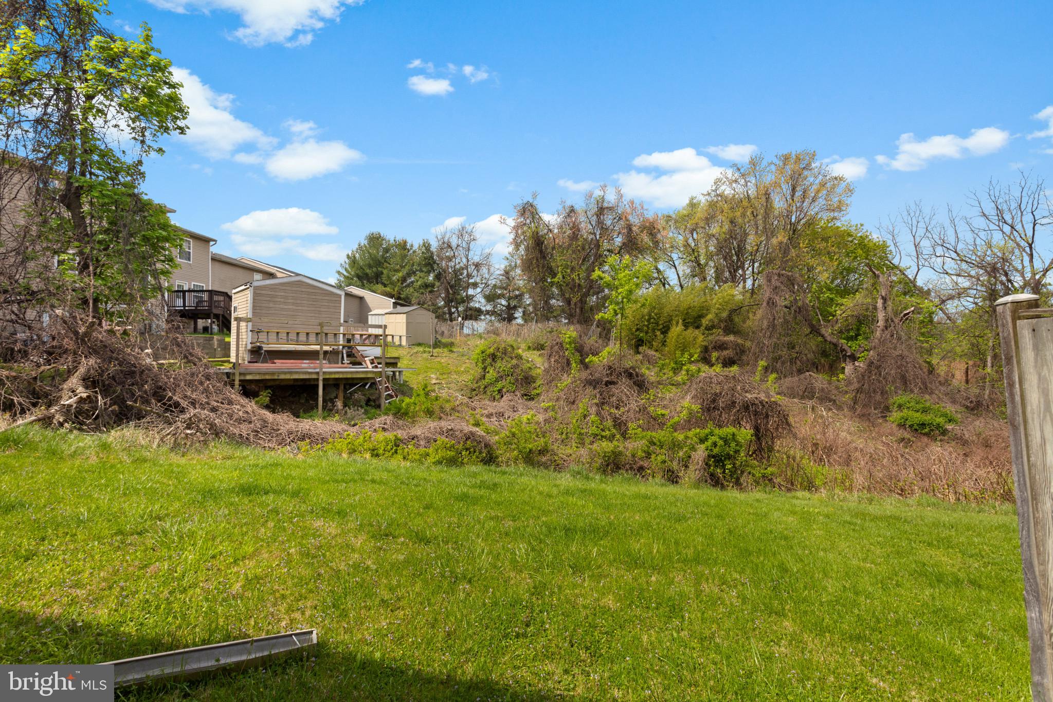 ROSLYN STATION - Residential