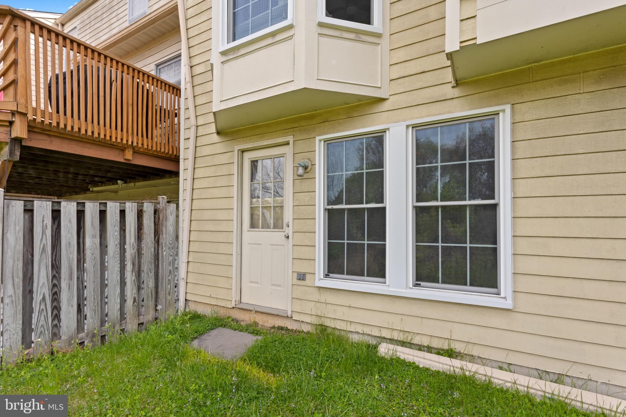 ROSLYN STATION - Residential