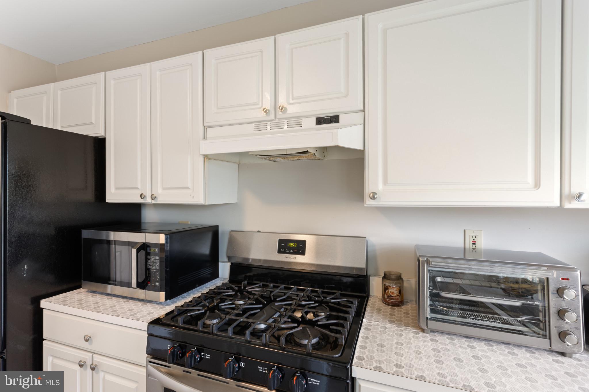 ROSLYN STATION - Residential