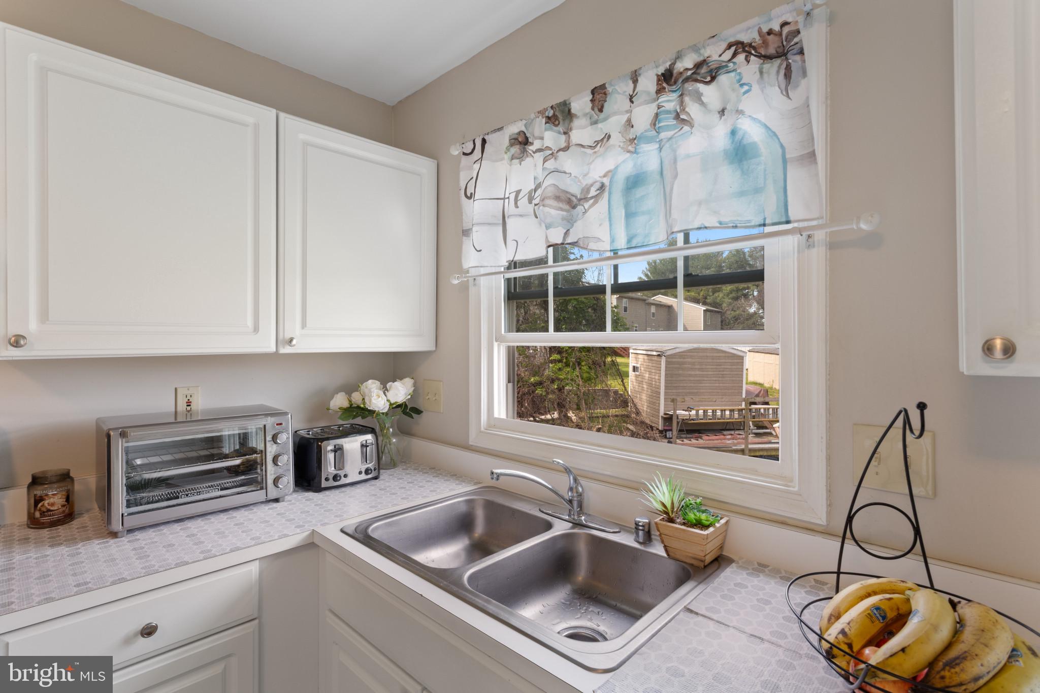 ROSLYN STATION - Residential