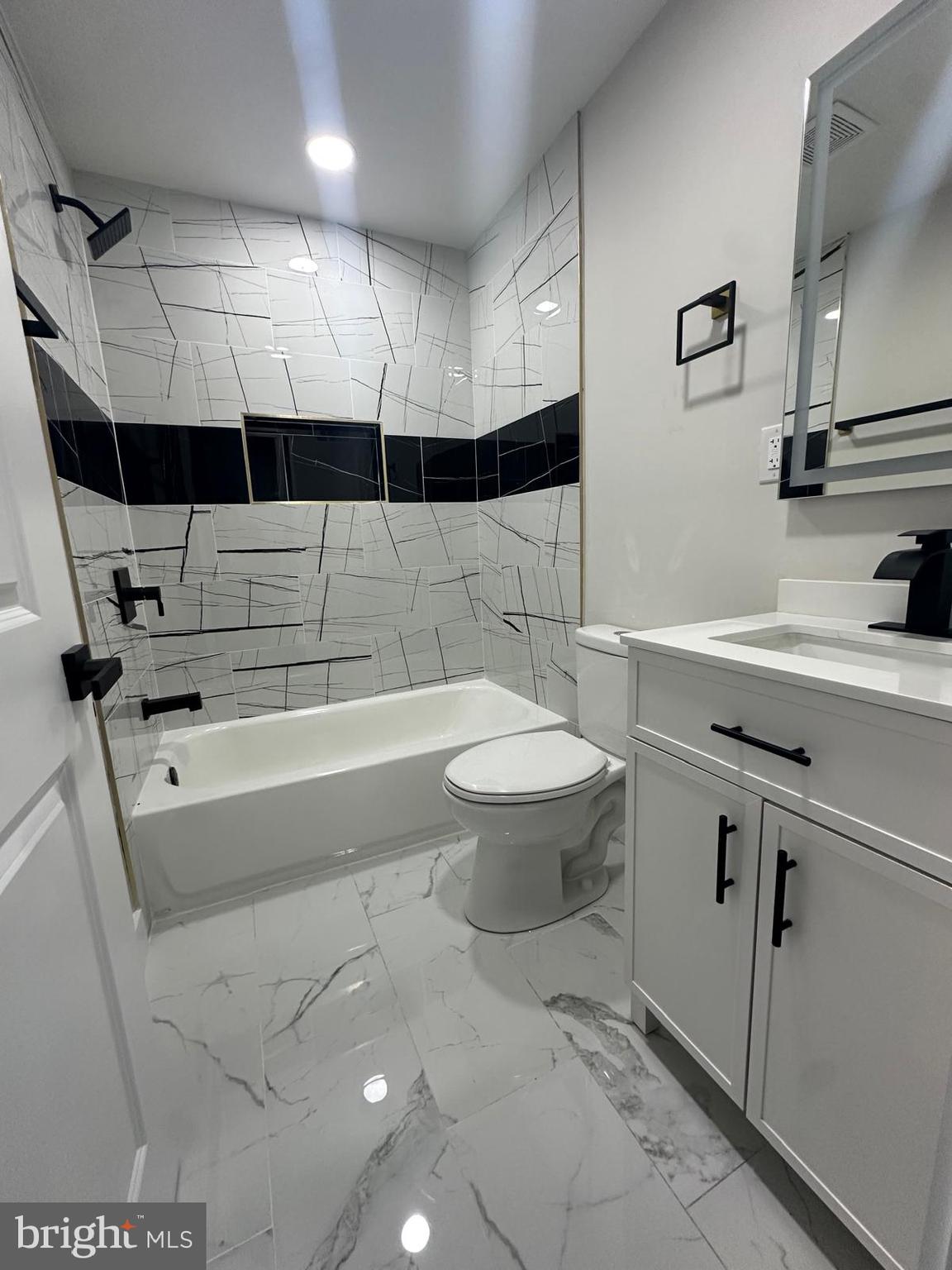 LOWER MOYAMENSING - Residential