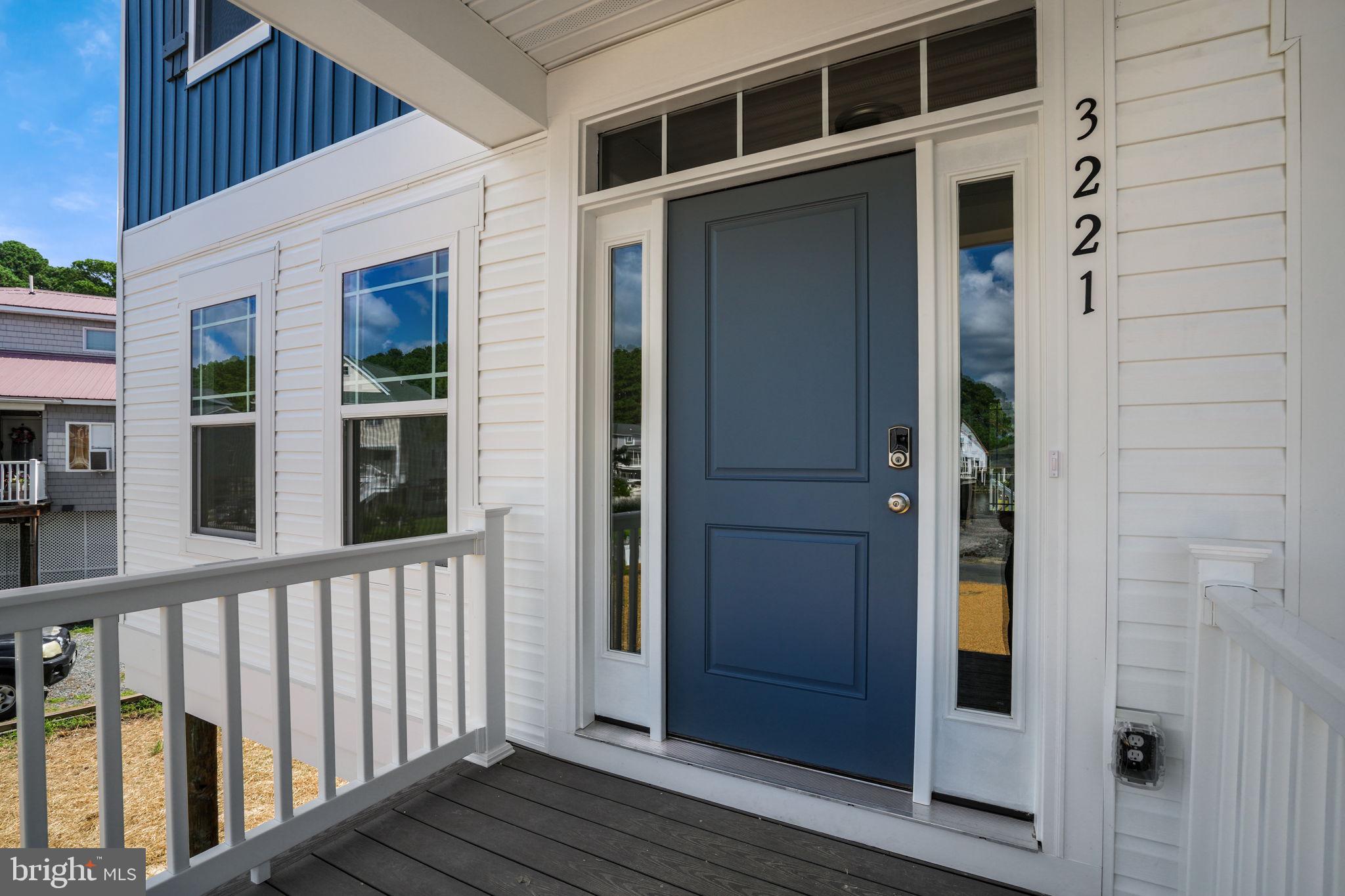 CAPTAIN'S COVE - Residential