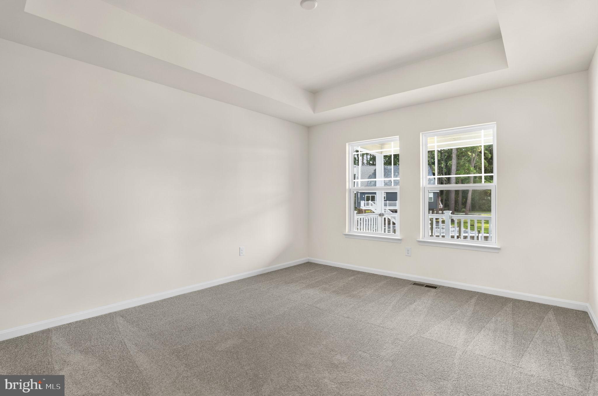 CAPTAIN'S COVE - Residential