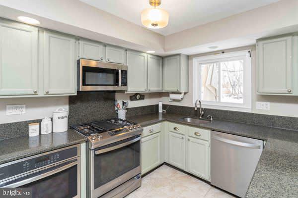 THE WOODLANDS - Residential