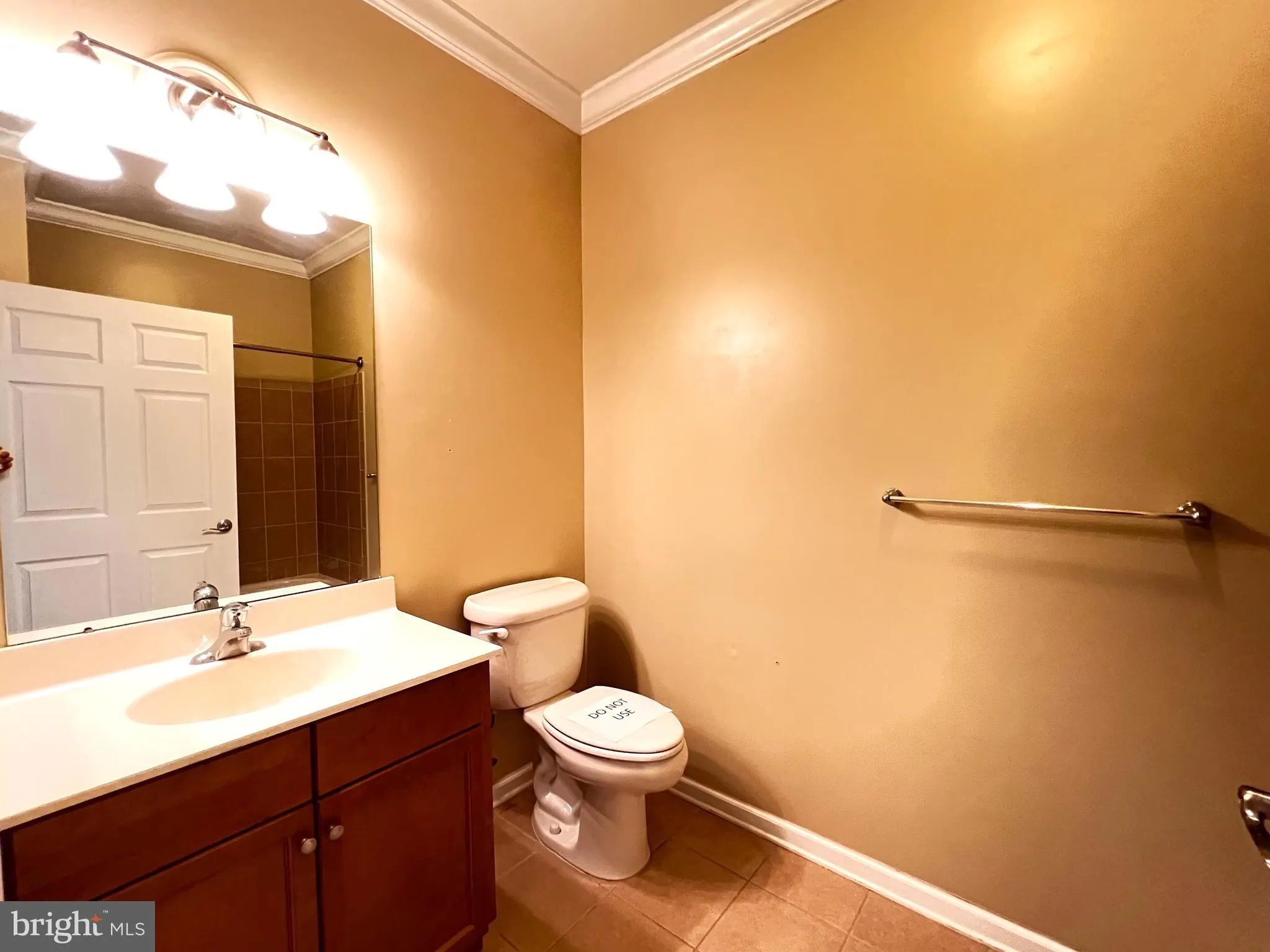 Ewing, New Jersey 08618, United States, 2 Bedrooms Bedrooms, ,2 BathroomsBathrooms,Residential,Contingent,2560