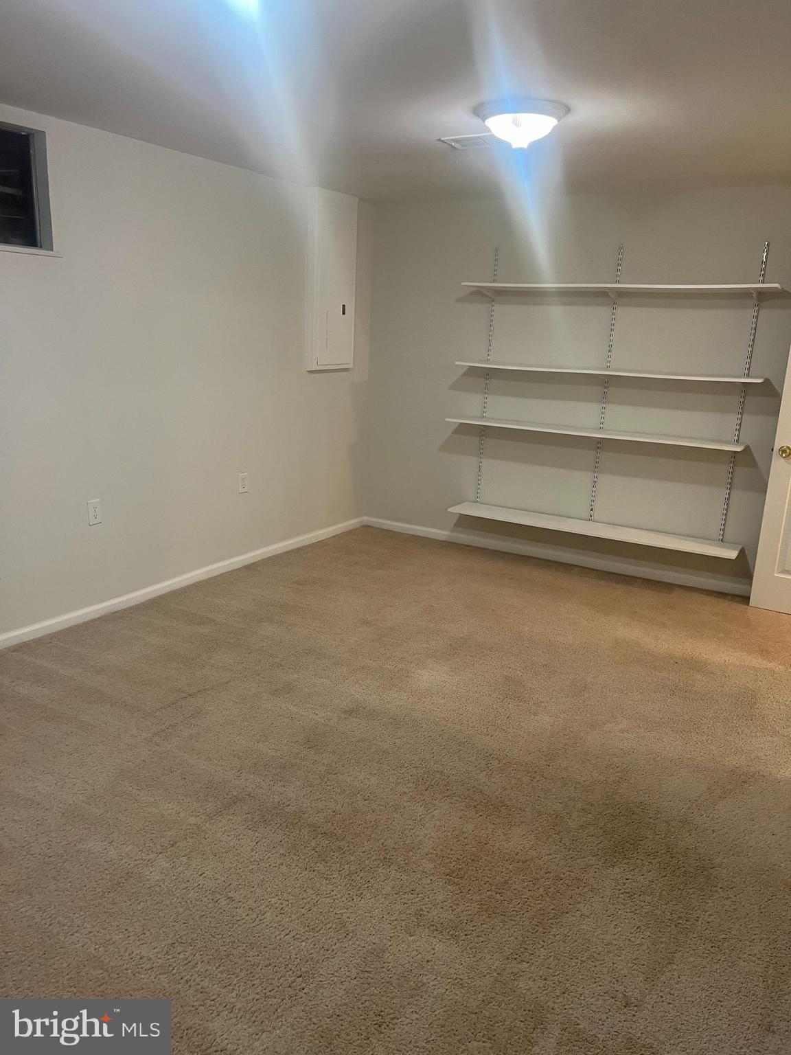 NEWGATE - Residential Lease