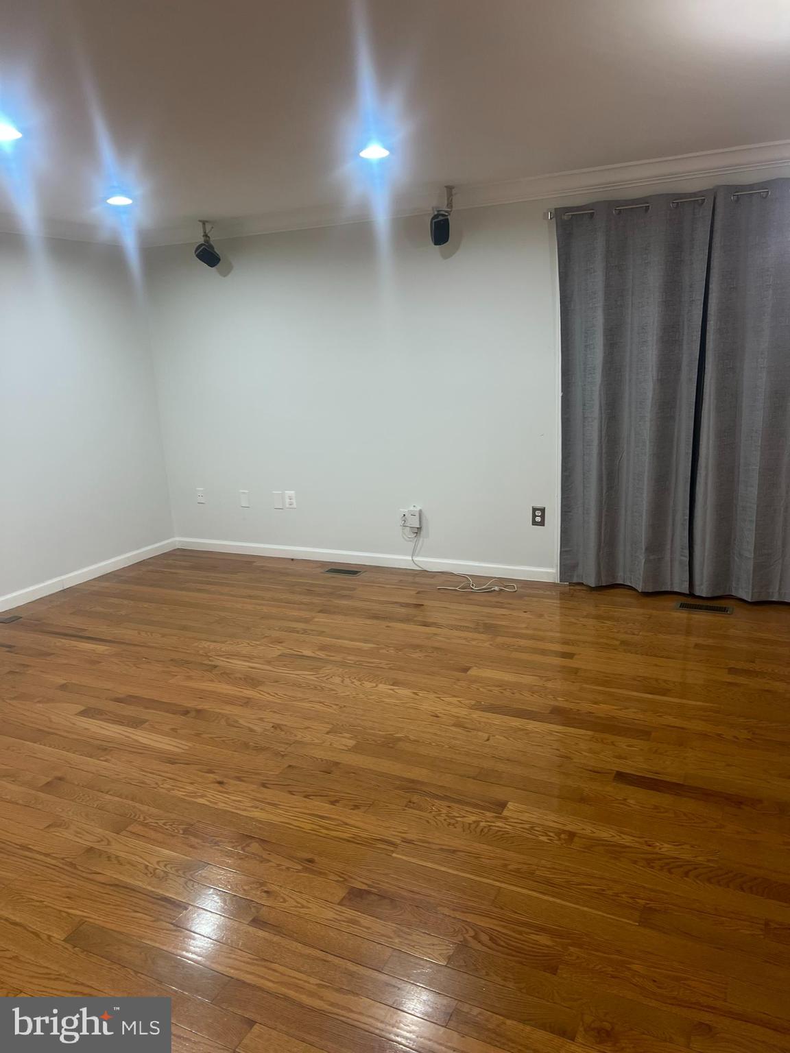 NEWGATE - Residential Lease