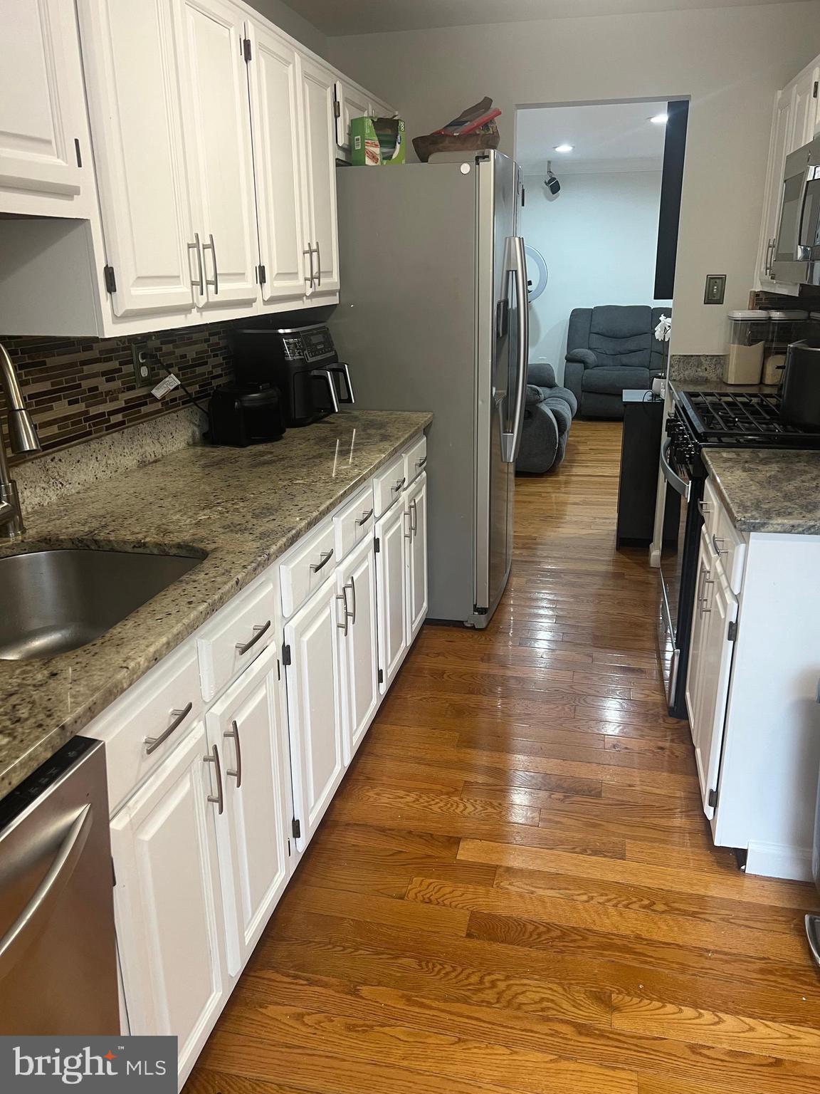 NEWGATE - Residential Lease