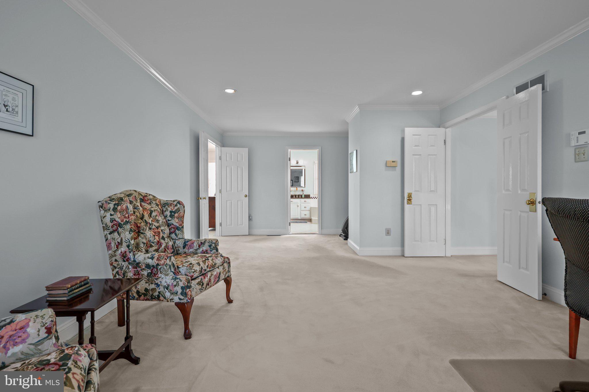 NORTHAMPTON CHASE - Residential