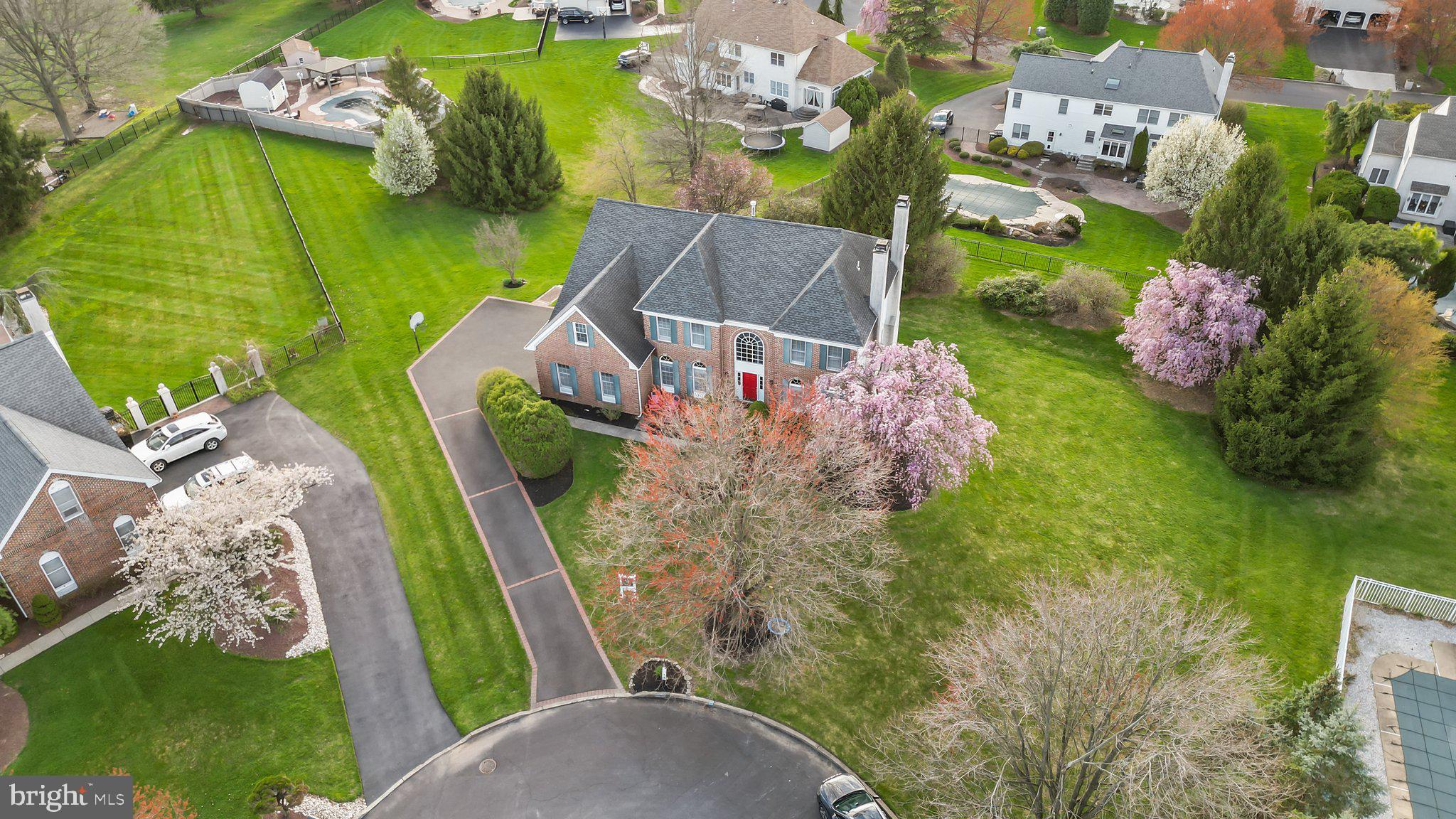 NORTHAMPTON CHASE - Residential