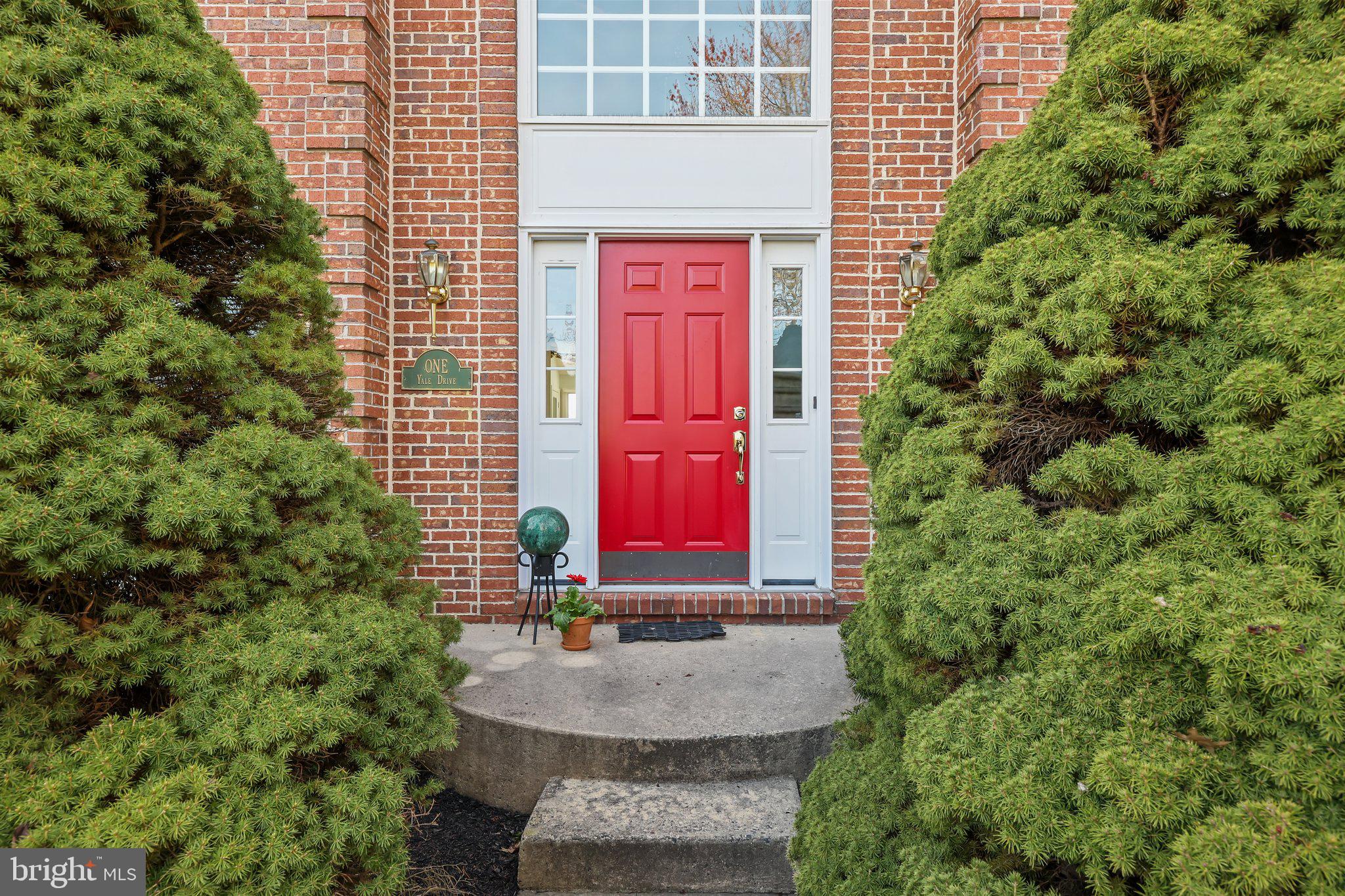 NORTHAMPTON CHASE - Residential