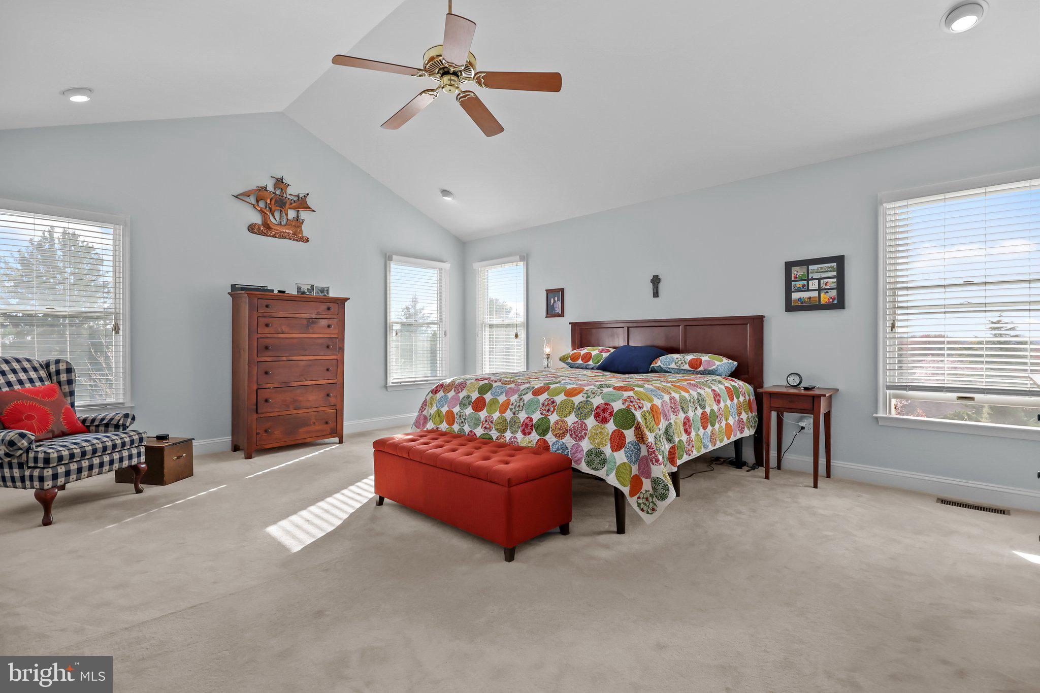 NORTHAMPTON CHASE - Residential