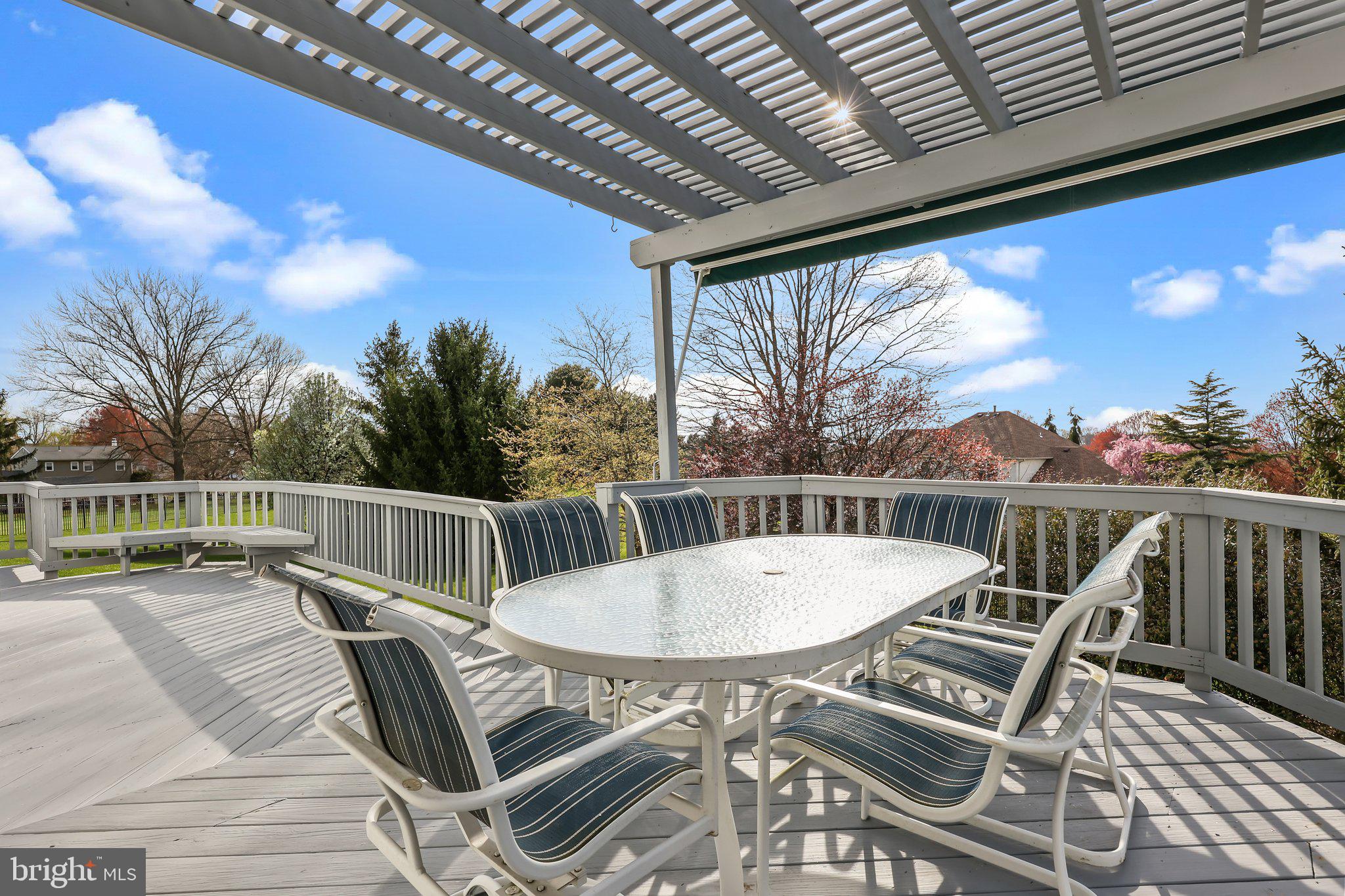 NORTHAMPTON CHASE - Residential