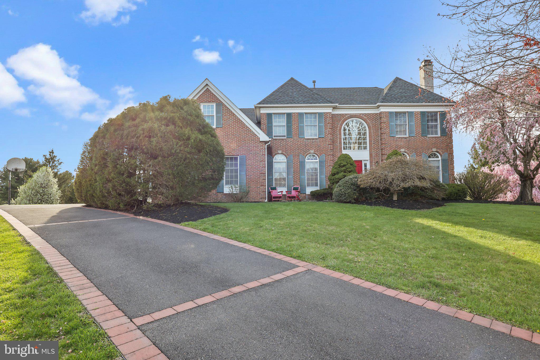 NORTHAMPTON CHASE - Residential