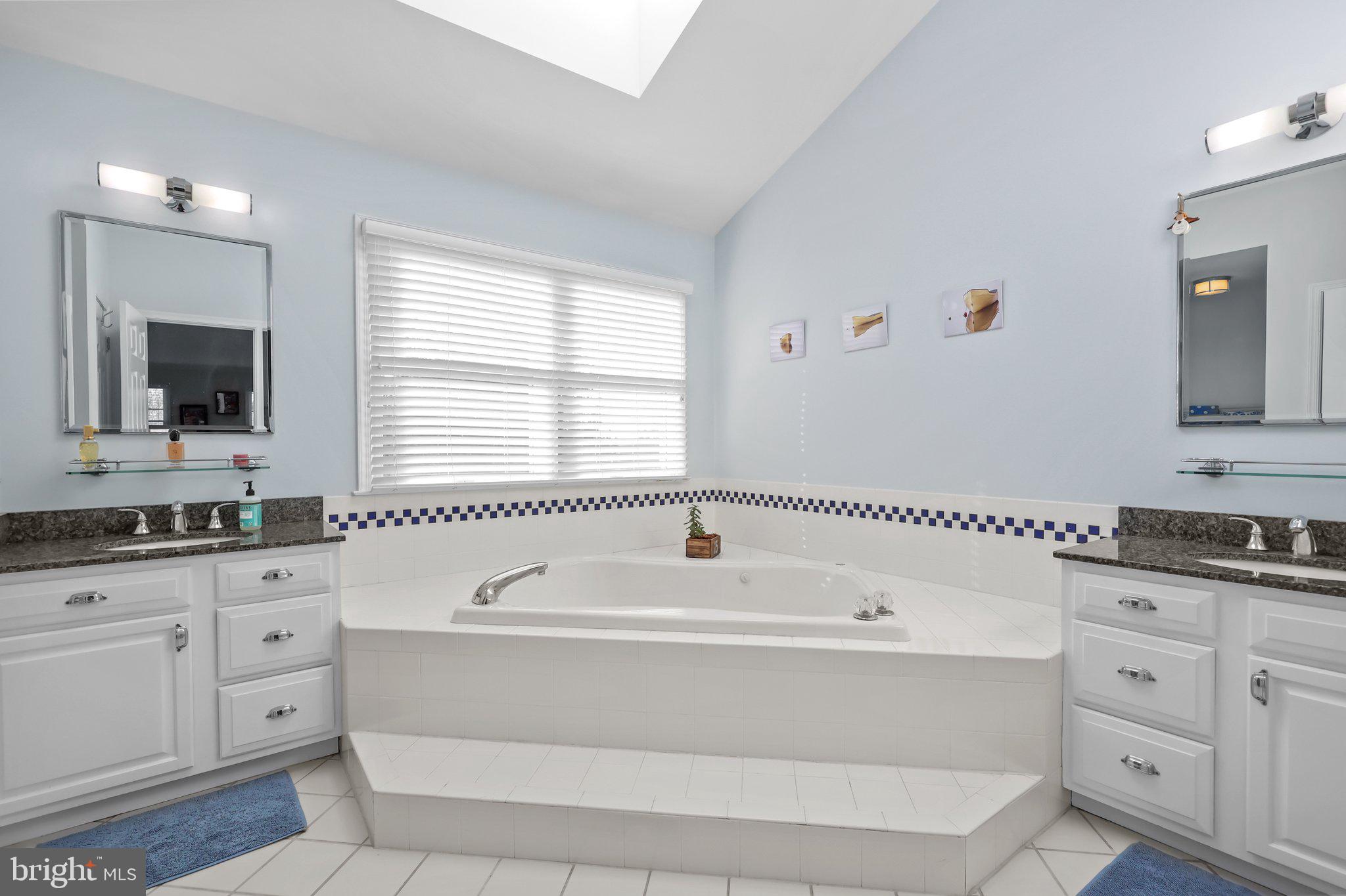 NORTHAMPTON CHASE - Residential