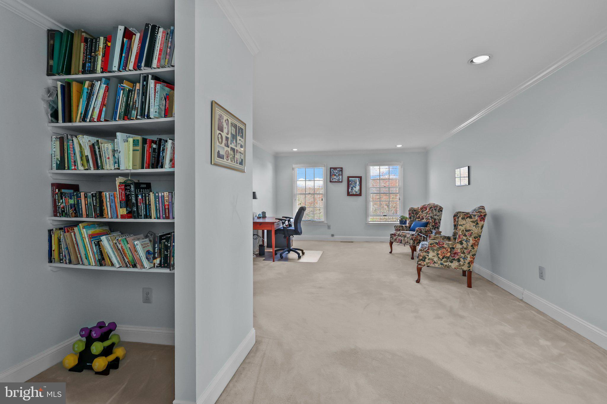 NORTHAMPTON CHASE - Residential