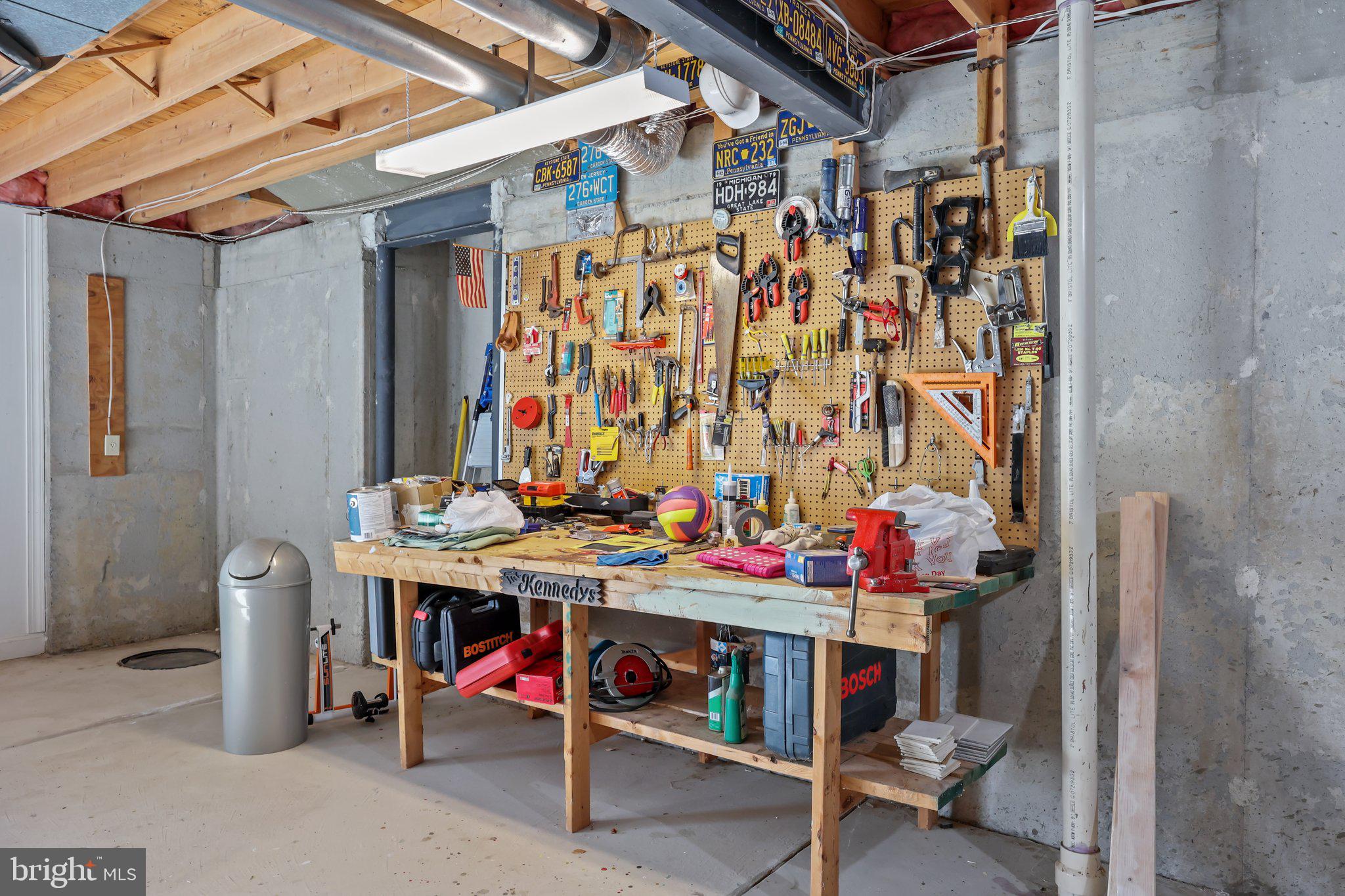 NORTHAMPTON CHASE - Residential