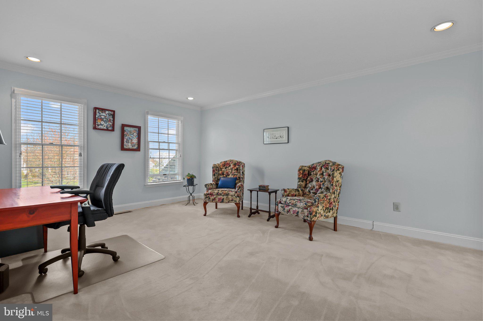 NORTHAMPTON CHASE - Residential