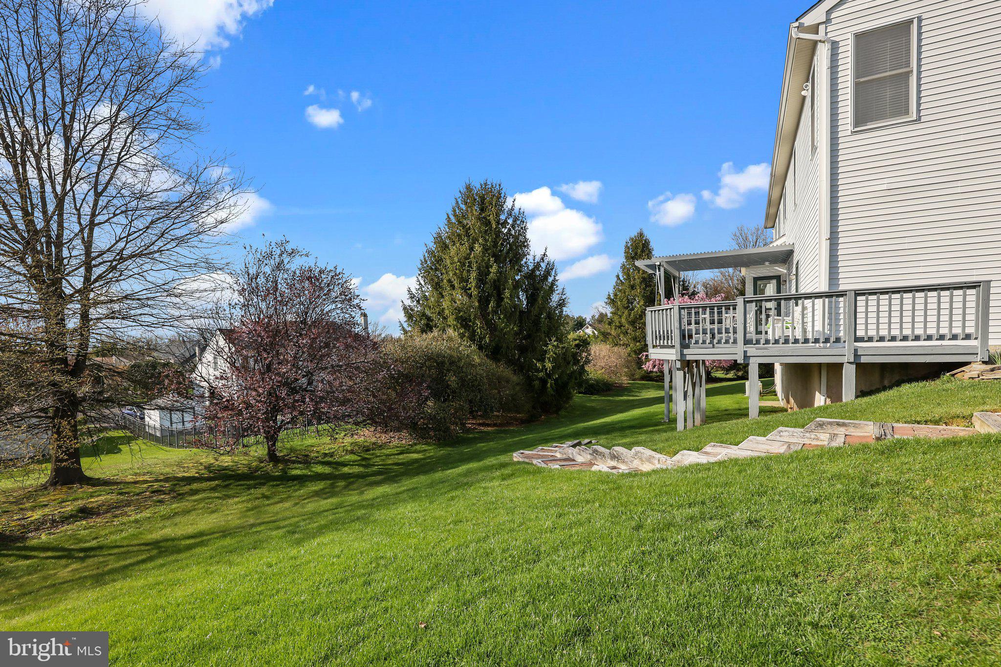 NORTHAMPTON CHASE - Residential