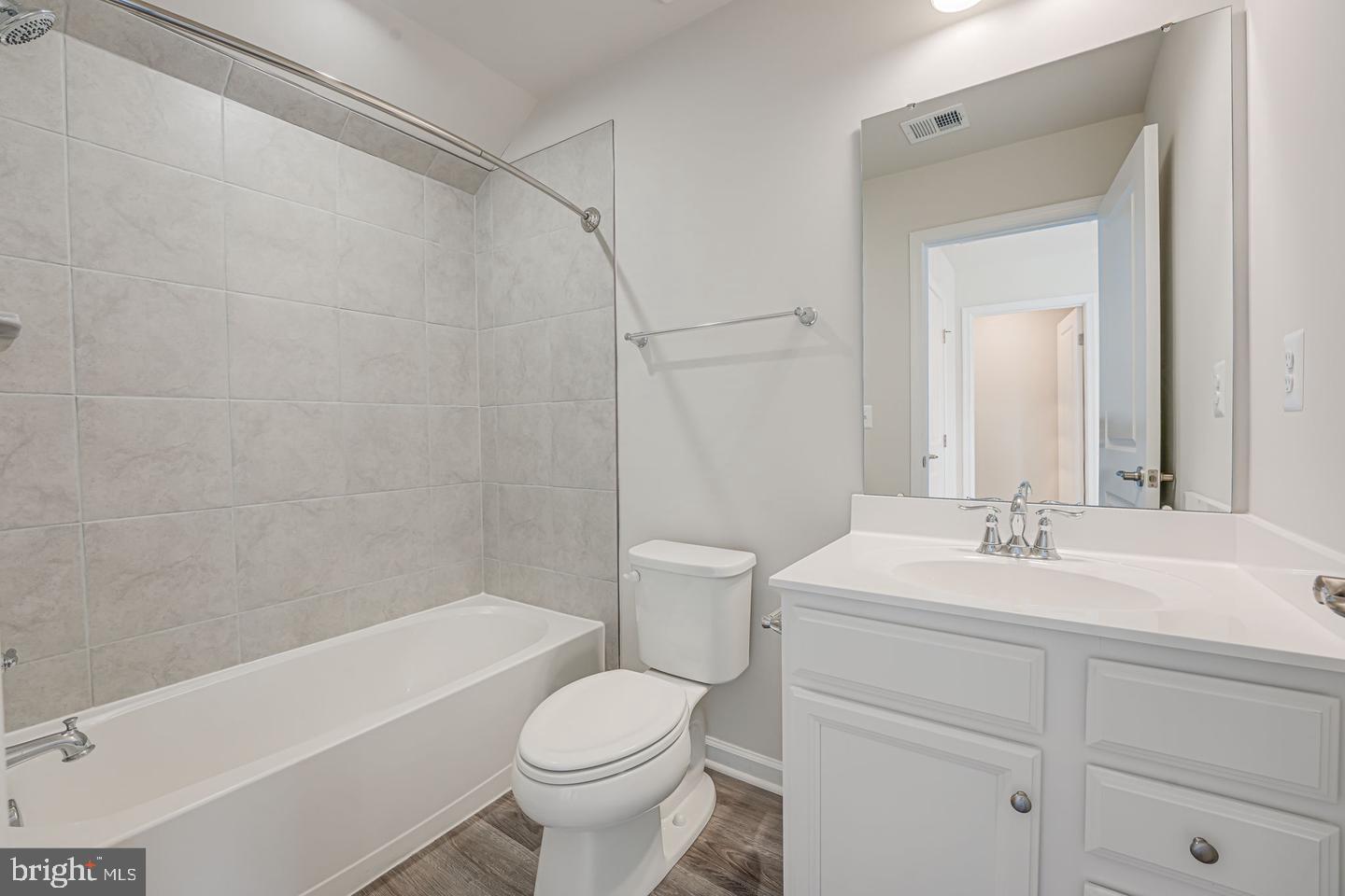 EAGLE ROW - Residential