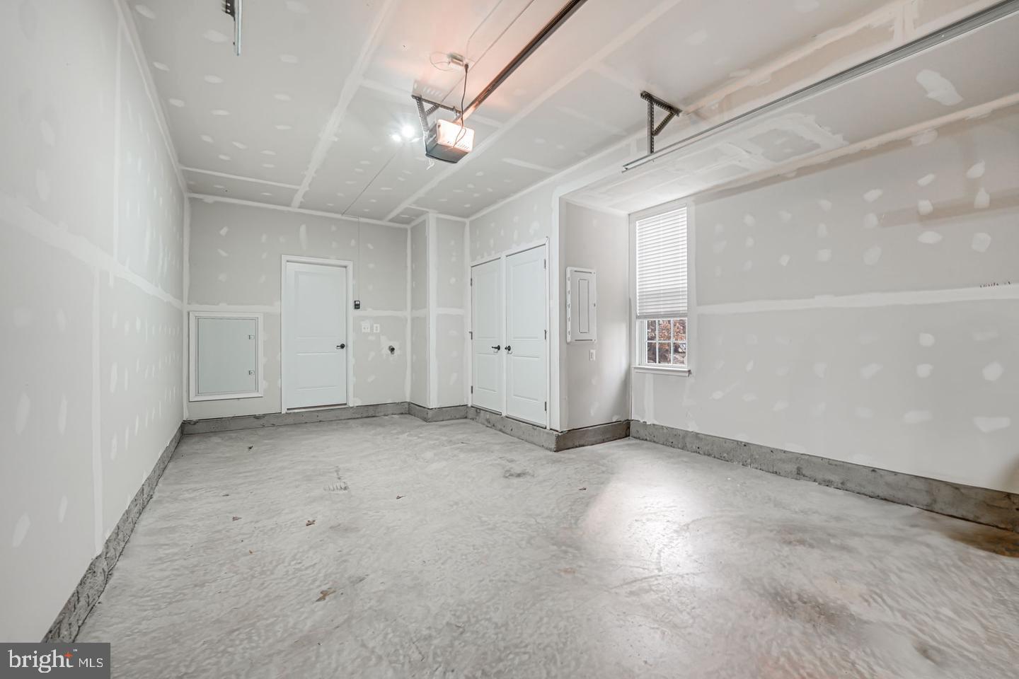 EAGLE ROW - Residential