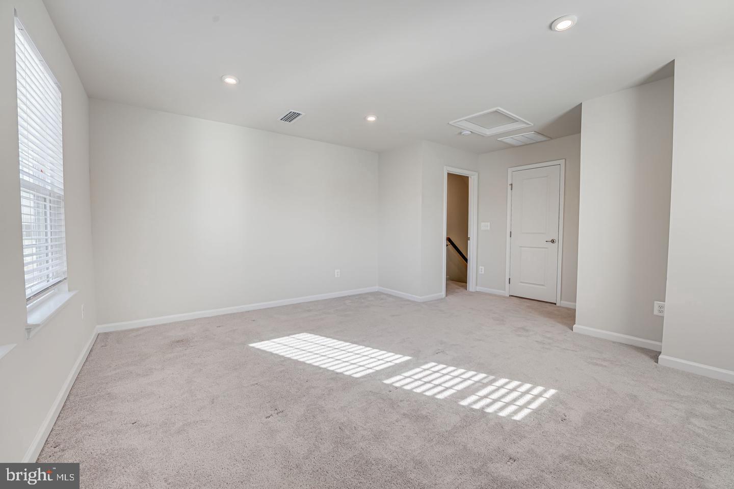 EAGLE ROW - Residential